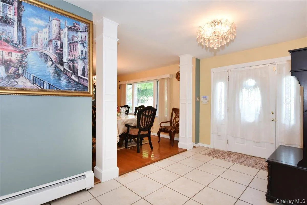 22 Chatham Road, Huntington, NY, 5 Bedrooms Bedrooms, 12 Rooms Rooms,4 BathroomsBathrooms,Residential,For Rent,Chatham,0,1010112 22 Chatham Road, Huntington, NY, 5 Bedrooms Bedrooms, 12 Rooms Rooms,4 BathroomsBathrooms,Residential,For Rent,Chatham,0,1010112