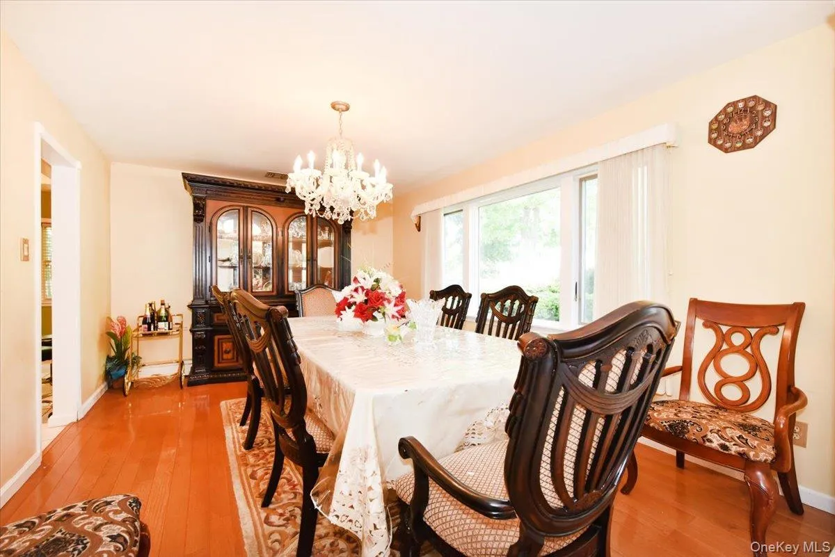 22 Chatham Road, Huntington, NY, 5 Bedrooms Bedrooms, 12 Rooms Rooms,4 BathroomsBathrooms,Residential,For Rent,Chatham,0,1010112 22 Chatham Road, Huntington, NY, 5 Bedrooms Bedrooms, 12 Rooms Rooms,4 BathroomsBathrooms,Residential,For Rent,Chatham,0,1010112
