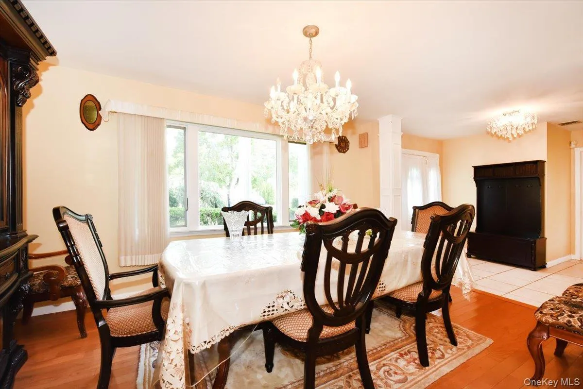 22 Chatham Road, Huntington, NY, 5 Bedrooms Bedrooms, 12 Rooms Rooms,4 BathroomsBathrooms,Residential,For Rent,Chatham,0,1010112 22 Chatham Road, Huntington, NY, 5 Bedrooms Bedrooms, 12 Rooms Rooms,4 BathroomsBathrooms,Residential,For Rent,Chatham,0,1010112