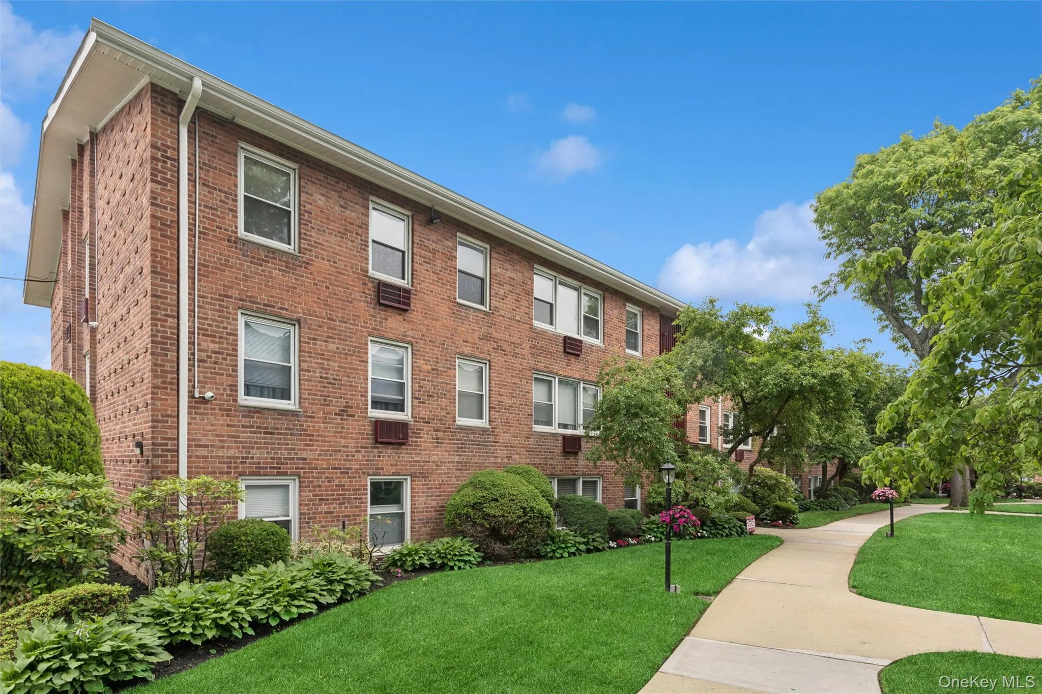 61 Maine Avenue, Hempstead, NY, 1 Bedroom Bedrooms, 3 Rooms Rooms,1 BathroomBathrooms,Residential,For Rent,Maine,0,1010115 61 Maine Avenue, Hempstead, NY, 1 Bedroom Bedrooms, 3 Rooms Rooms,1 BathroomBathrooms,Residential,For Rent,Maine,0,1010115