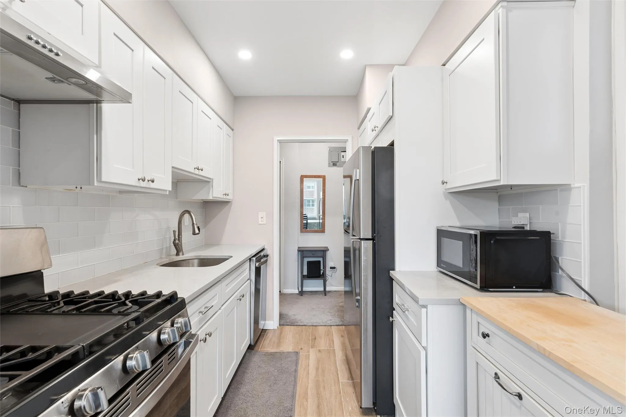 61 Maine Avenue, Hempstead, NY, 1 Bedroom Bedrooms, 3 Rooms Rooms,1 BathroomBathrooms,Residential,For Rent,Maine,0,1010115 61 Maine Avenue, Hempstead, NY, 1 Bedroom Bedrooms, 3 Rooms Rooms,1 BathroomBathrooms,Residential,For Rent,Maine,0,1010115