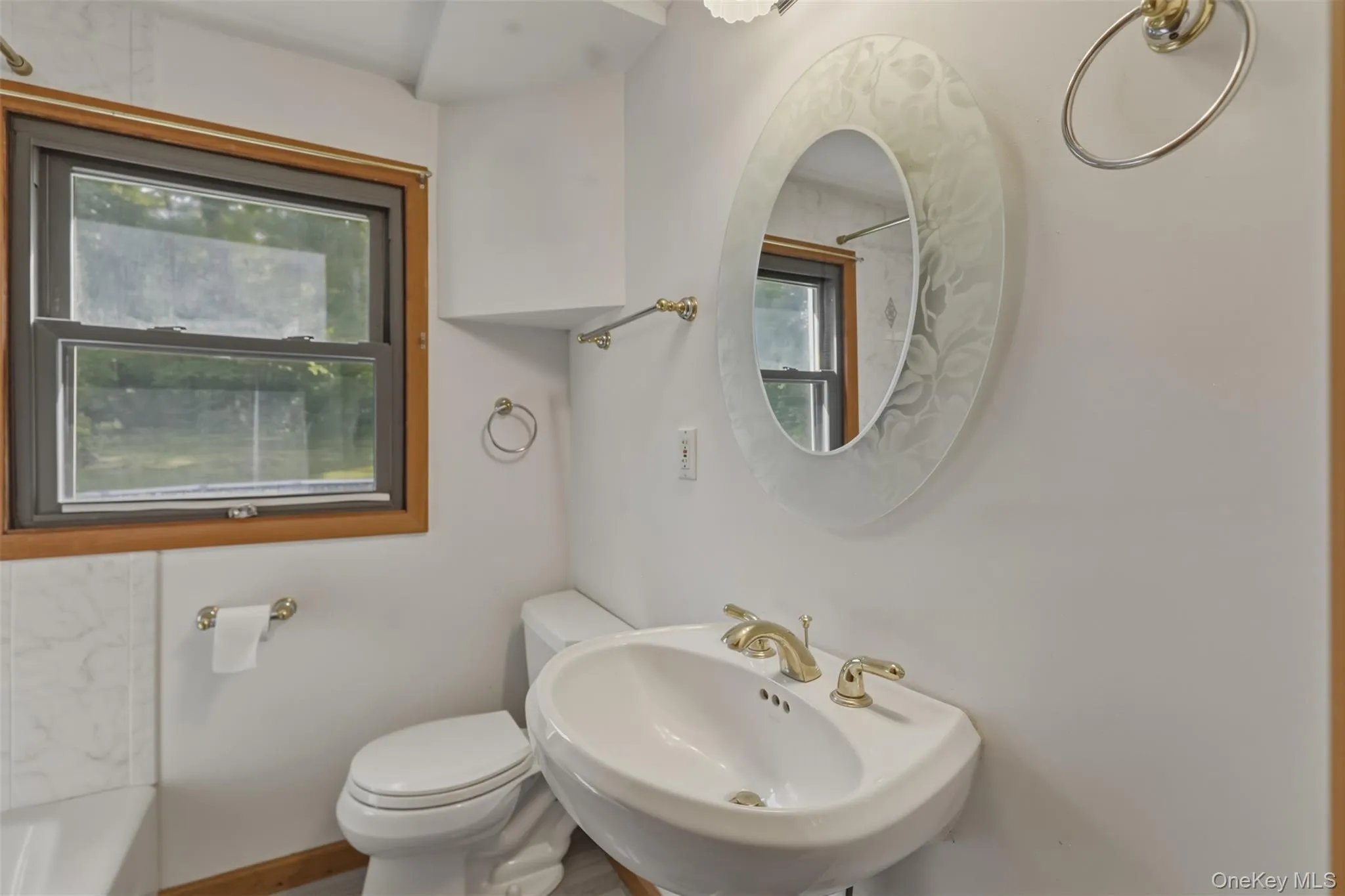 2 Enderkill Drive, Hyde Park, NY, 3 Bedrooms Bedrooms, 6 Rooms Rooms,3 BathroomsBathrooms,Residential,For Rent,Enderkill,0,1010116 2 Enderkill Drive, Hyde Park, NY, 3 Bedrooms Bedrooms, 6 Rooms Rooms,3 BathroomsBathrooms,Residential,For Rent,Enderkill,0,1010116