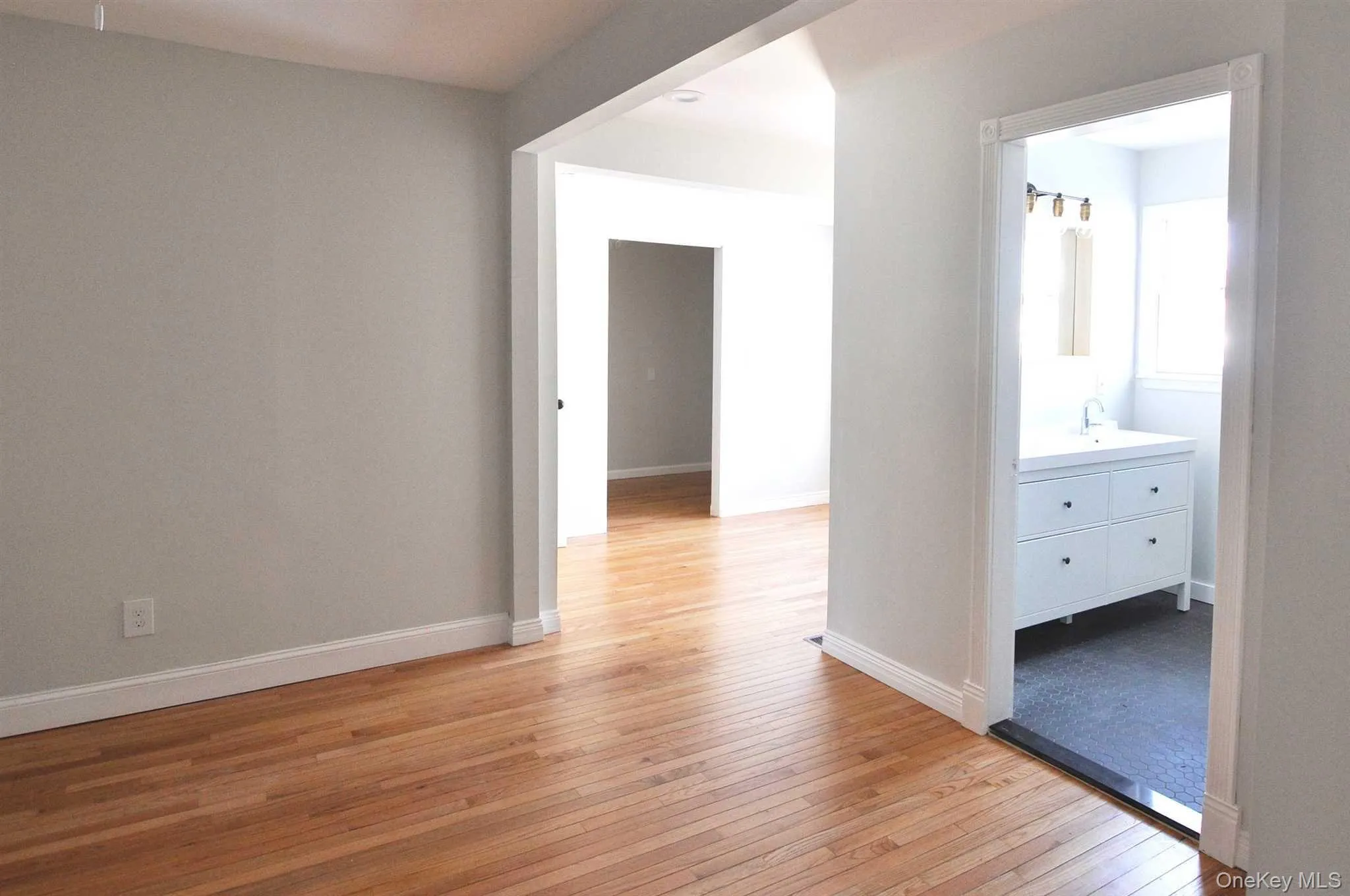 135 Walnut Street, Beacon, NY, 3 Bedrooms Bedrooms, 6 Rooms Rooms,2 BathroomsBathrooms,Residential Lease,For Rent,Walnut,0,1010117 135 Walnut Street, Beacon, NY, 3 Bedrooms Bedrooms, 6 Rooms Rooms,2 BathroomsBathrooms,Residential Lease,For Rent,Walnut,0,1010117