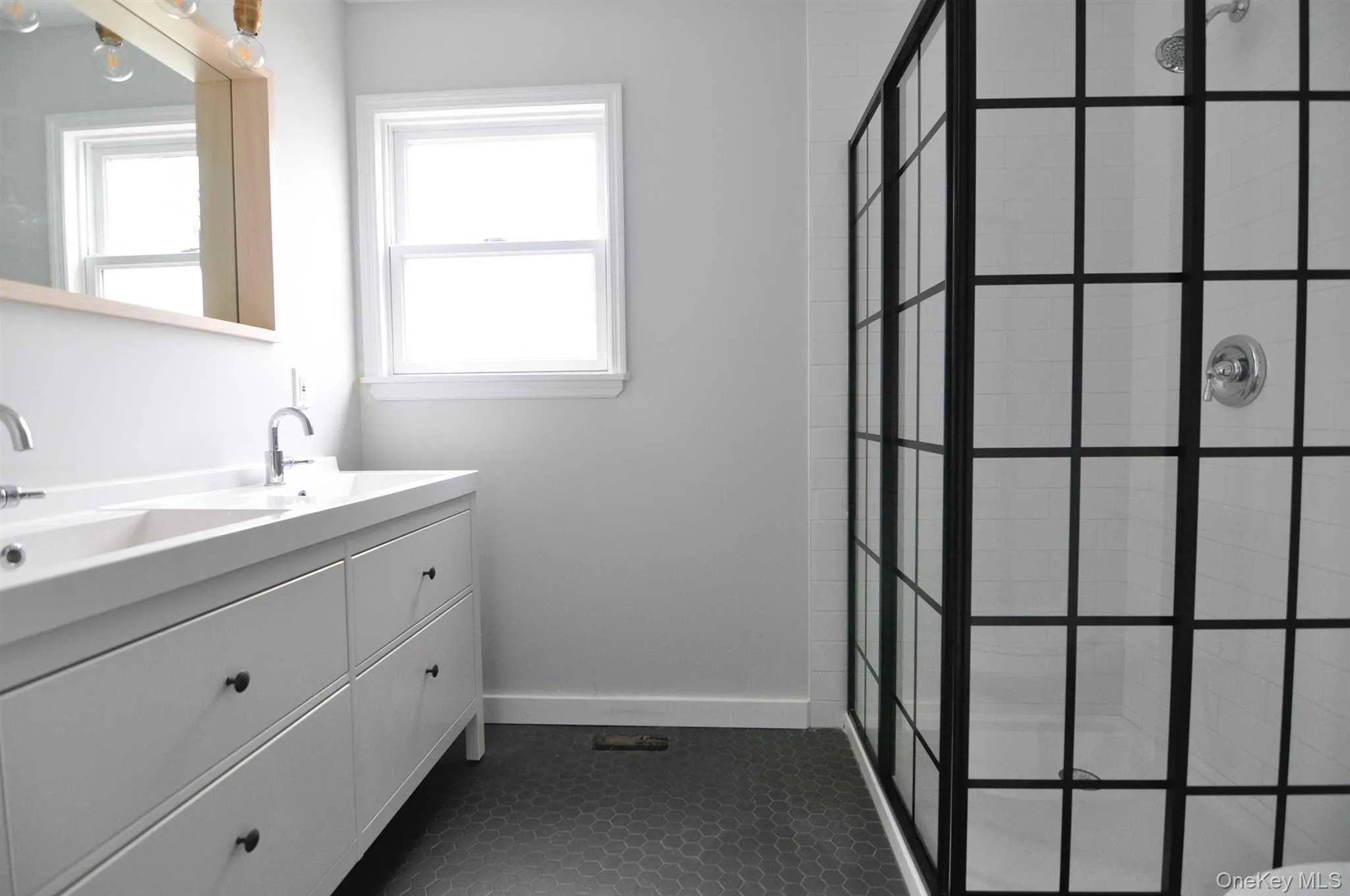135 Walnut Street, Beacon, NY, 3 Bedrooms Bedrooms, 6 Rooms Rooms,2 BathroomsBathrooms,Residential Lease,For Rent,Walnut,0,1010117 135 Walnut Street, Beacon, NY, 3 Bedrooms Bedrooms, 6 Rooms Rooms,2 BathroomsBathrooms,Residential Lease,For Rent,Walnut,0,1010117