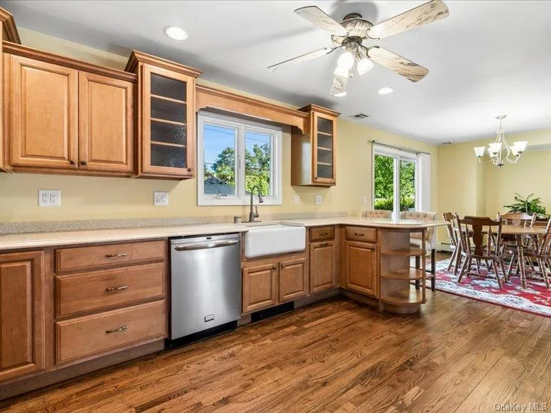 52 Brilner Drive, Smithtown, NY, 4 Bedrooms Bedrooms, 7 Rooms Rooms,2 BathroomsBathrooms,Residential,For Rent,Brilner,0,1010120 52 Brilner Drive, Smithtown, NY, 4 Bedrooms Bedrooms, 7 Rooms Rooms,2 BathroomsBathrooms,Residential,For Rent,Brilner,0,1010120