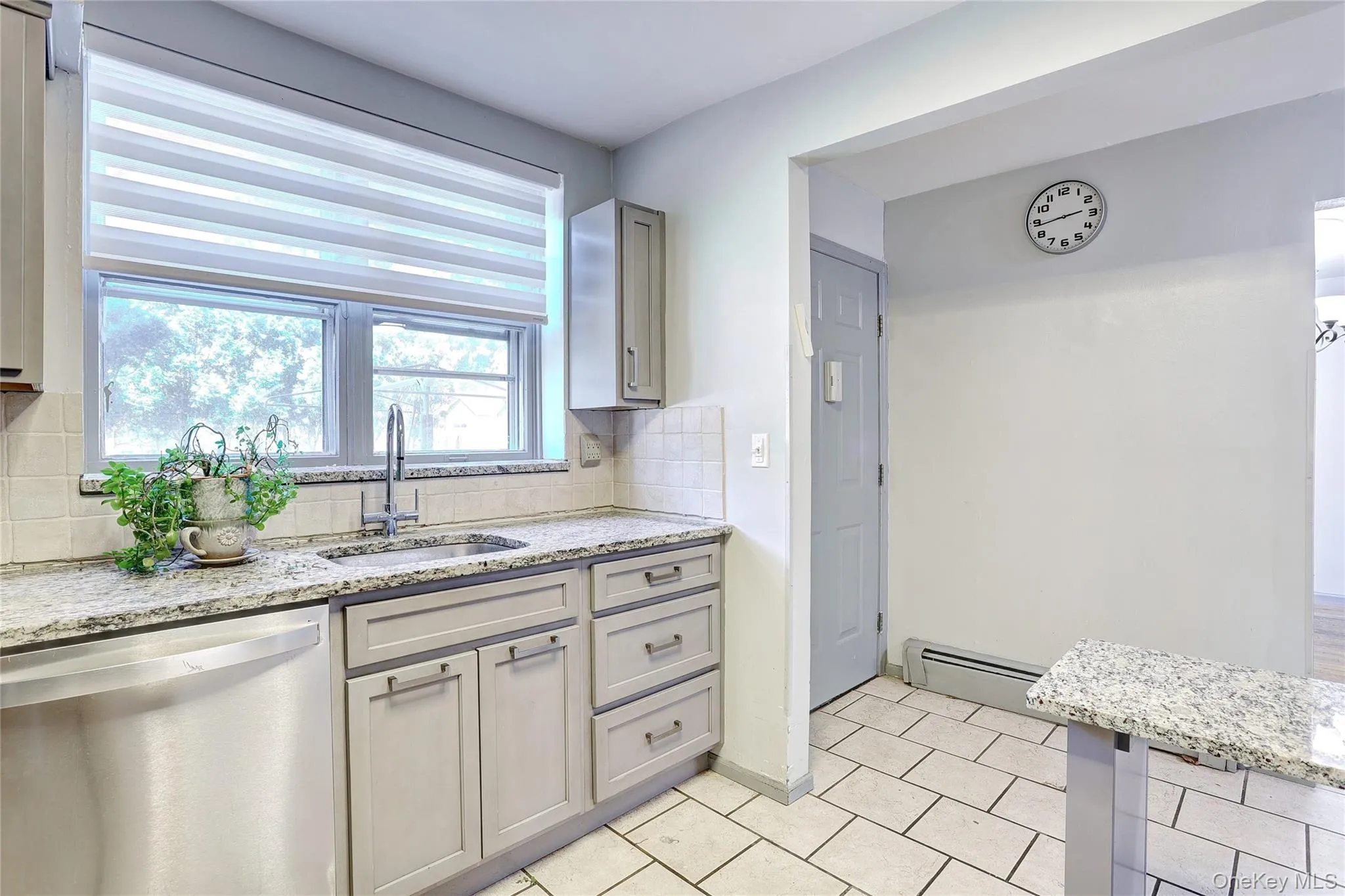 202 Kearsing Parkway, Ramapo, NY, 2 Bedrooms Bedrooms, 5 Rooms Rooms,1 BathroomBathrooms,Residential,For Rent,Kearsing,0,1010122 202 Kearsing Parkway, Ramapo, NY, 2 Bedrooms Bedrooms, 5 Rooms Rooms,1 BathroomBathrooms,Residential,For Rent,Kearsing,0,1010122