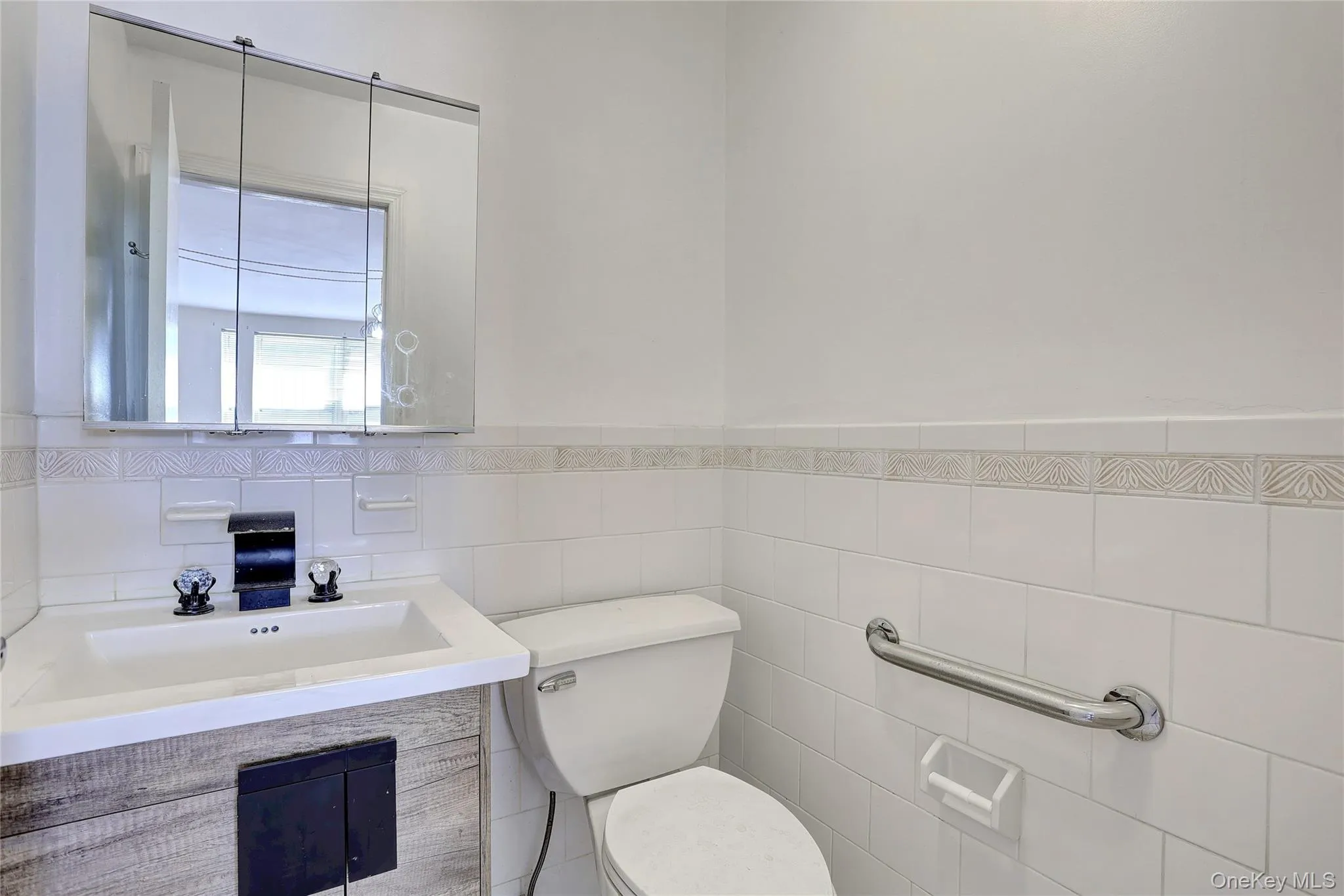 202 Kearsing Parkway, Ramapo, NY, 2 Bedrooms Bedrooms, 5 Rooms Rooms,1 BathroomBathrooms,Residential,For Rent,Kearsing,0,1010122 202 Kearsing Parkway, Ramapo, NY, 2 Bedrooms Bedrooms, 5 Rooms Rooms,1 BathroomBathrooms,Residential,For Rent,Kearsing,0,1010122