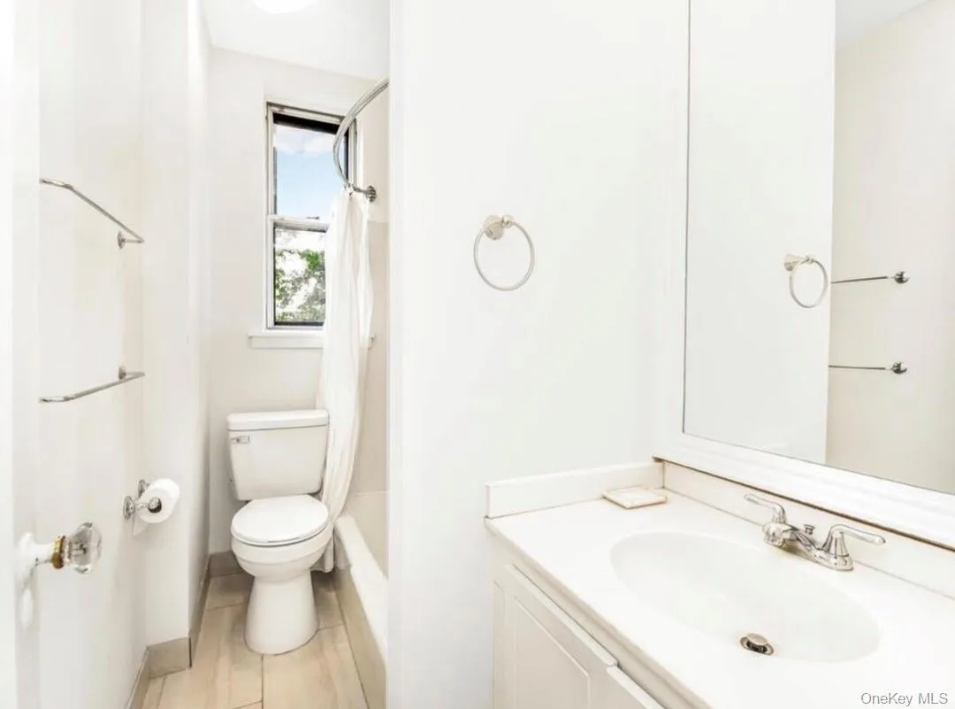 64 Sagamore Road, Eastchester, NY, 1 Bedroom Bedrooms, 3 Rooms Rooms,1 BathroomBathrooms,Residential Lease,For Rent,Sagamore,0,1010133 64 Sagamore Road, Eastchester, NY, 1 Bedroom Bedrooms, 3 Rooms Rooms,1 BathroomBathrooms,Residential Lease,For Rent,Sagamore,0,1010133