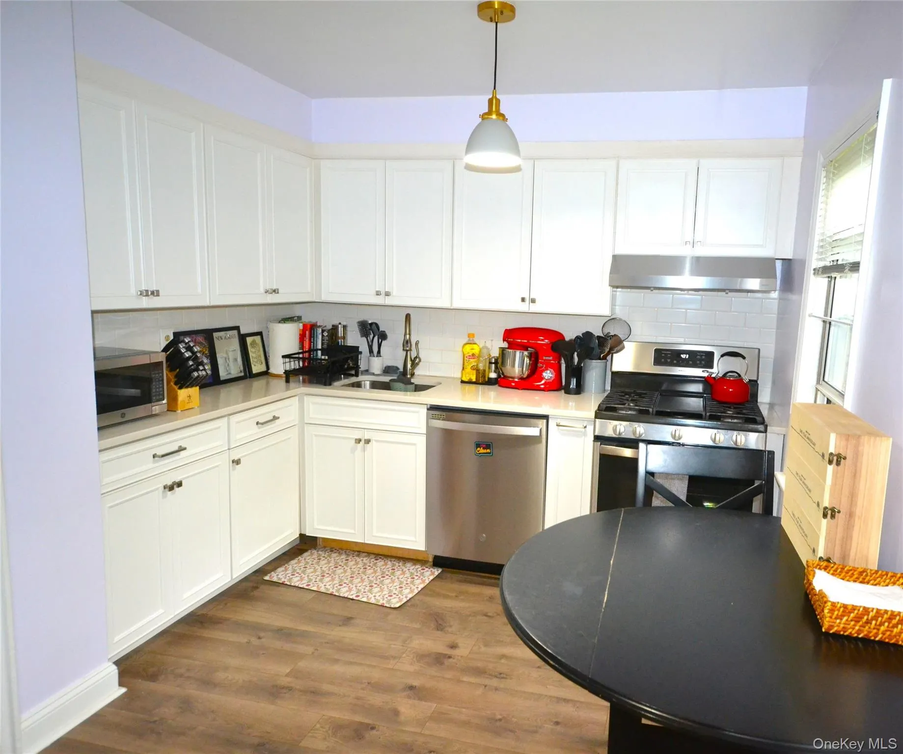 Newer remodeled kitchen. Wood cabinets and granite tops. Newer remodeled kitchen. Wood cabinets and granite tops.
