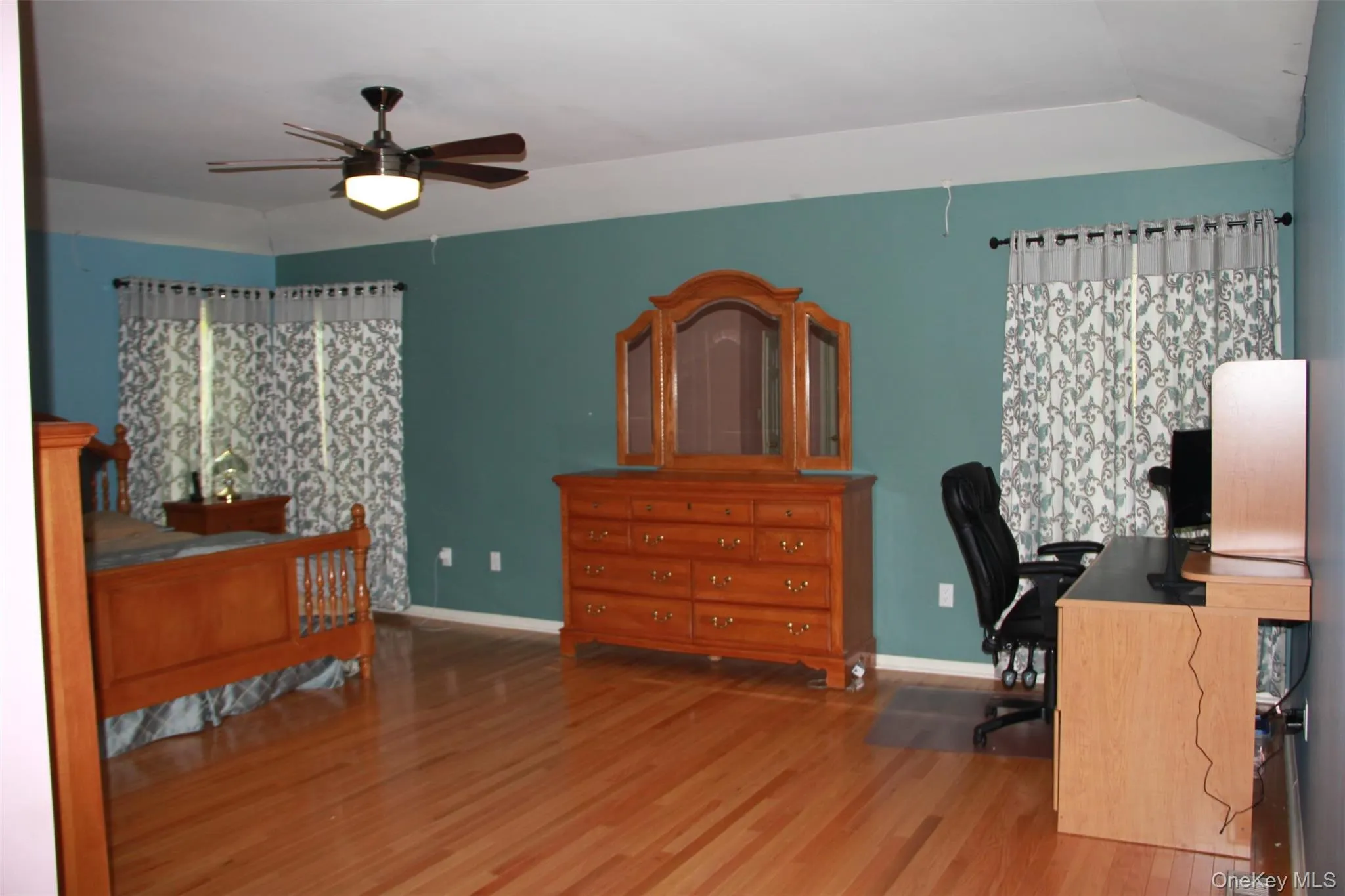 23 Cedar Drive, Tuxedo, NY, 4 Bedrooms Bedrooms, 9 Rooms Rooms,3 BathroomsBathrooms,Residential Lease,For Rent,Cedar,0,1010135 23 Cedar Drive, Tuxedo, NY, 4 Bedrooms Bedrooms, 9 Rooms Rooms,3 BathroomsBathrooms,Residential Lease,For Rent,Cedar,0,1010135