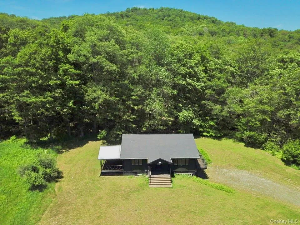 438 Gulf Road, Rockland, NY, 3 Bedrooms Bedrooms, 8 Rooms Rooms,3 BathroomsBathrooms,Residential,For Rent,Gulf,0,1010136 438 Gulf Road, Rockland, NY, 3 Bedrooms Bedrooms, 8 Rooms Rooms,3 BathroomsBathrooms,Residential,For Rent,Gulf,0,1010136
