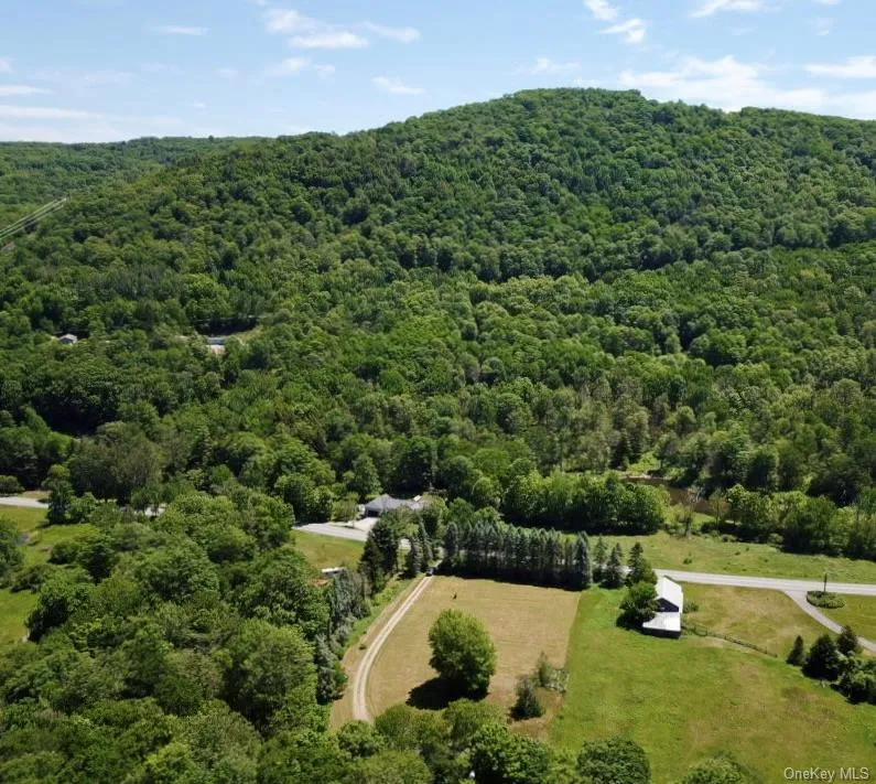 438 Gulf Road, Rockland, NY, 3 Bedrooms Bedrooms, 8 Rooms Rooms,3 BathroomsBathrooms,Residential,For Rent,Gulf,0,1010136 438 Gulf Road, Rockland, NY, 3 Bedrooms Bedrooms, 8 Rooms Rooms,3 BathroomsBathrooms,Residential,For Rent,Gulf,0,1010136