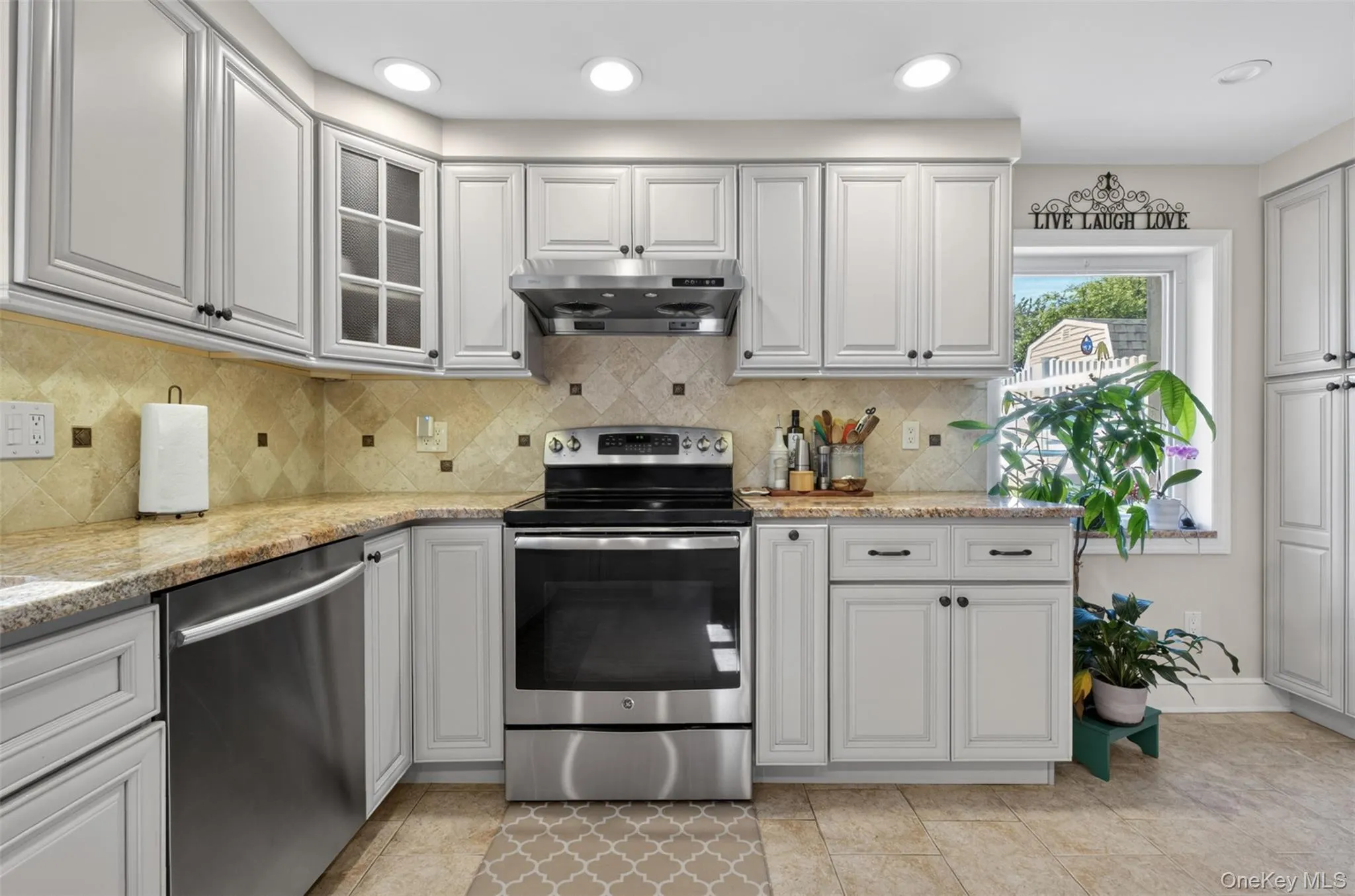 125-16 5th Avenue, New York, NY, 3 Bedrooms Bedrooms, 7 Rooms Rooms,2 BathroomsBathrooms,Residential,For Rent,5th,0,1010141 125-16 5th Avenue, New York, NY, 3 Bedrooms Bedrooms, 7 Rooms Rooms,2 BathroomsBathrooms,Residential,For Rent,5th,0,1010141