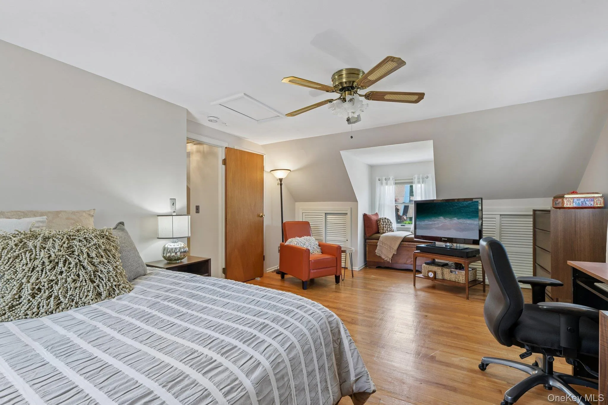 4th bedroom, 2nd floor. 4th bedroom, 2nd floor.