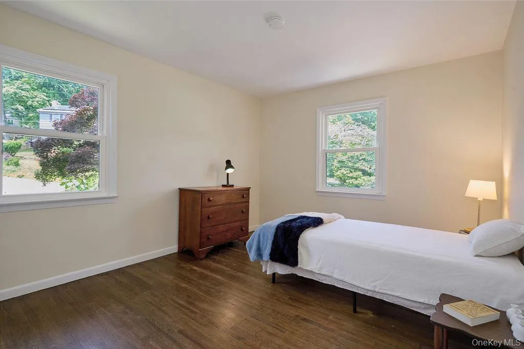 72 Hickory Hill Drive, Greenburgh, NY, 3 Bedrooms Bedrooms, 7 Rooms Rooms,2 BathroomsBathrooms,Residential,For Rent,Hickory Hill,0,KEY1010145 72 Hickory Hill Drive, Greenburgh, NY, 3 Bedrooms Bedrooms, 7 Rooms Rooms,2 BathroomsBathrooms,Residential,For Rent,Hickory Hill,0,KEY1010145