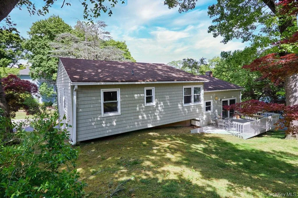72 Hickory Hill Drive, Greenburgh, NY, 3 Bedrooms Bedrooms, 7 Rooms Rooms,2 BathroomsBathrooms,Residential,For Rent,Hickory Hill,0,KEY1010145 72 Hickory Hill Drive, Greenburgh, NY, 3 Bedrooms Bedrooms, 7 Rooms Rooms,2 BathroomsBathrooms,Residential,For Rent,Hickory Hill,0,KEY1010145