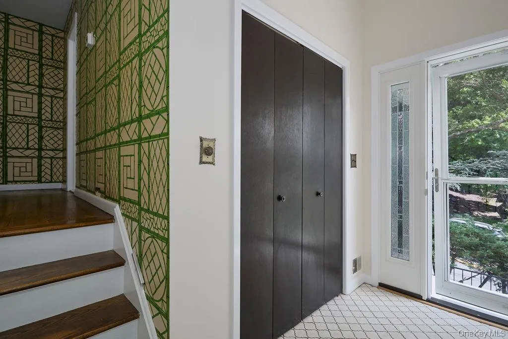 72 Hickory Hill Drive, Greenburgh, NY, 3 Bedrooms Bedrooms, 7 Rooms Rooms,2 BathroomsBathrooms,Residential,For Rent,Hickory Hill,0,KEY1010145 72 Hickory Hill Drive, Greenburgh, NY, 3 Bedrooms Bedrooms, 7 Rooms Rooms,2 BathroomsBathrooms,Residential,For Rent,Hickory Hill,0,KEY1010145