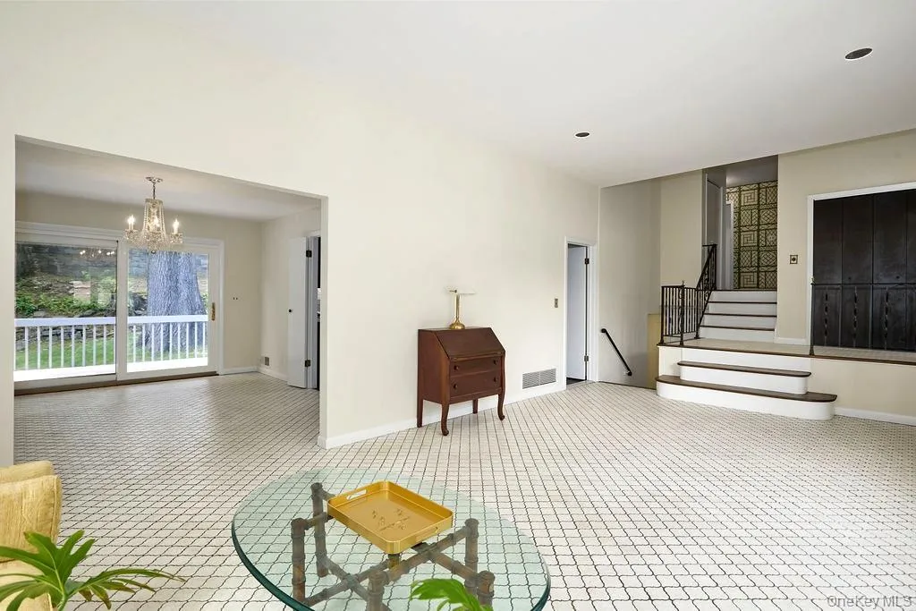 72 Hickory Hill Drive, Greenburgh, NY, 3 Bedrooms Bedrooms, 7 Rooms Rooms,2 BathroomsBathrooms,Residential,For Rent,Hickory Hill,0,KEY1010145 72 Hickory Hill Drive, Greenburgh, NY, 3 Bedrooms Bedrooms, 7 Rooms Rooms,2 BathroomsBathrooms,Residential,For Rent,Hickory Hill,0,KEY1010145