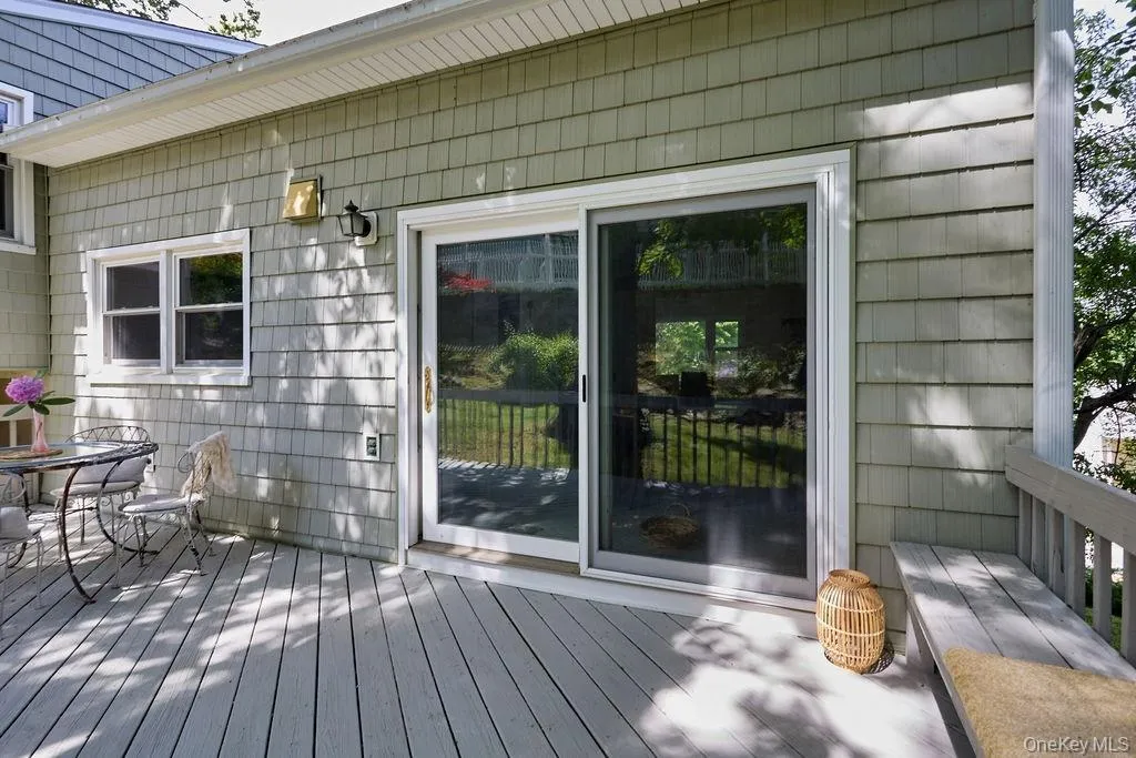 72 Hickory Hill Drive, Greenburgh, NY, 3 Bedrooms Bedrooms, 7 Rooms Rooms,2 BathroomsBathrooms,Residential,For Rent,Hickory Hill,0,KEY1010145 72 Hickory Hill Drive, Greenburgh, NY, 3 Bedrooms Bedrooms, 7 Rooms Rooms,2 BathroomsBathrooms,Residential,For Rent,Hickory Hill,0,KEY1010145