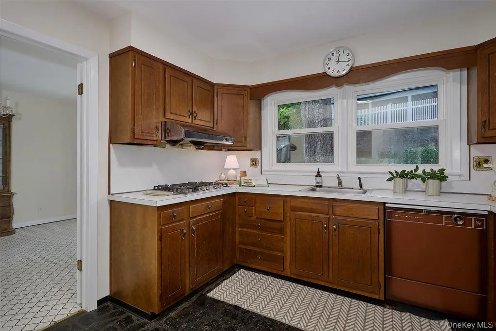 72 Hickory Hill Drive, Greenburgh, NY, 3 Bedrooms Bedrooms, 7 Rooms Rooms,2 BathroomsBathrooms,Residential,For Rent,Hickory Hill,0,KEY1010145 72 Hickory Hill Drive, Greenburgh, NY, 3 Bedrooms Bedrooms, 7 Rooms Rooms,2 BathroomsBathrooms,Residential,For Rent,Hickory Hill,0,KEY1010145