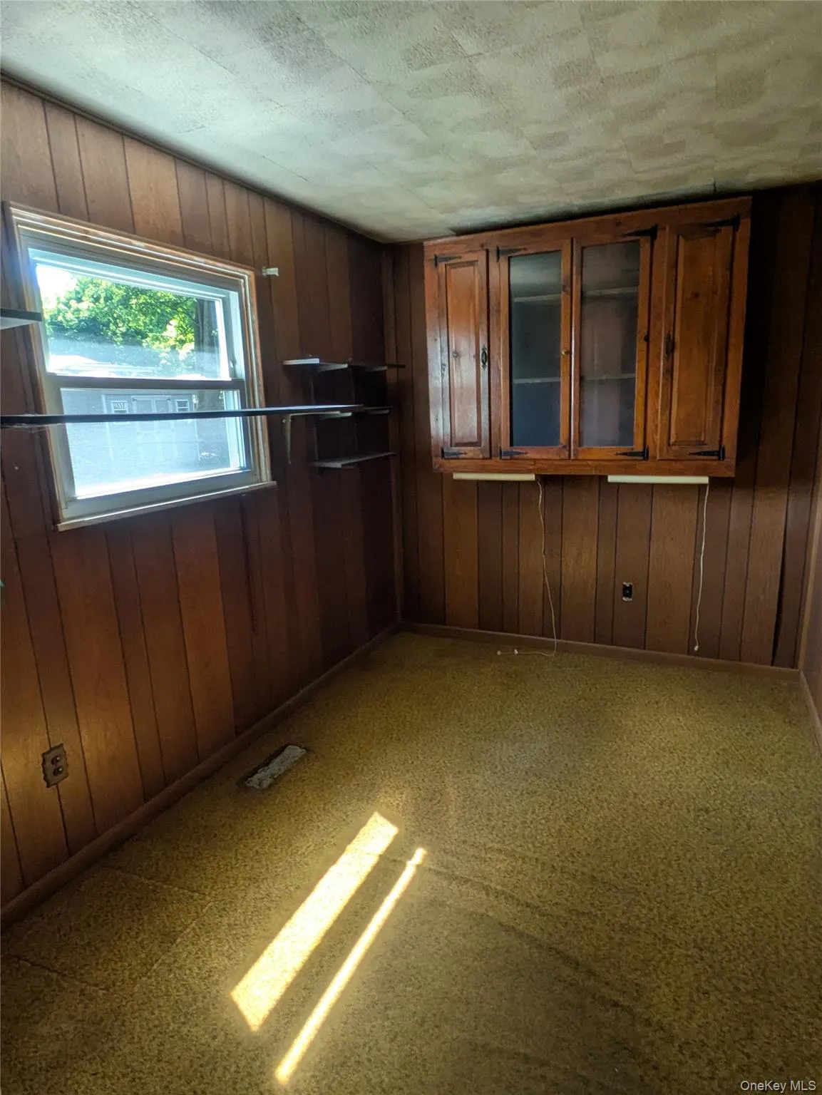 15 Kalina Drive, Saugerties, NY, 3 Bedrooms Bedrooms, 6 Rooms Rooms,1 BathroomBathrooms,Residential,For Rent,Kalina,0,1010147 15 Kalina Drive, Saugerties, NY, 3 Bedrooms Bedrooms, 6 Rooms Rooms,1 BathroomBathrooms,Residential,For Rent,Kalina,0,1010147