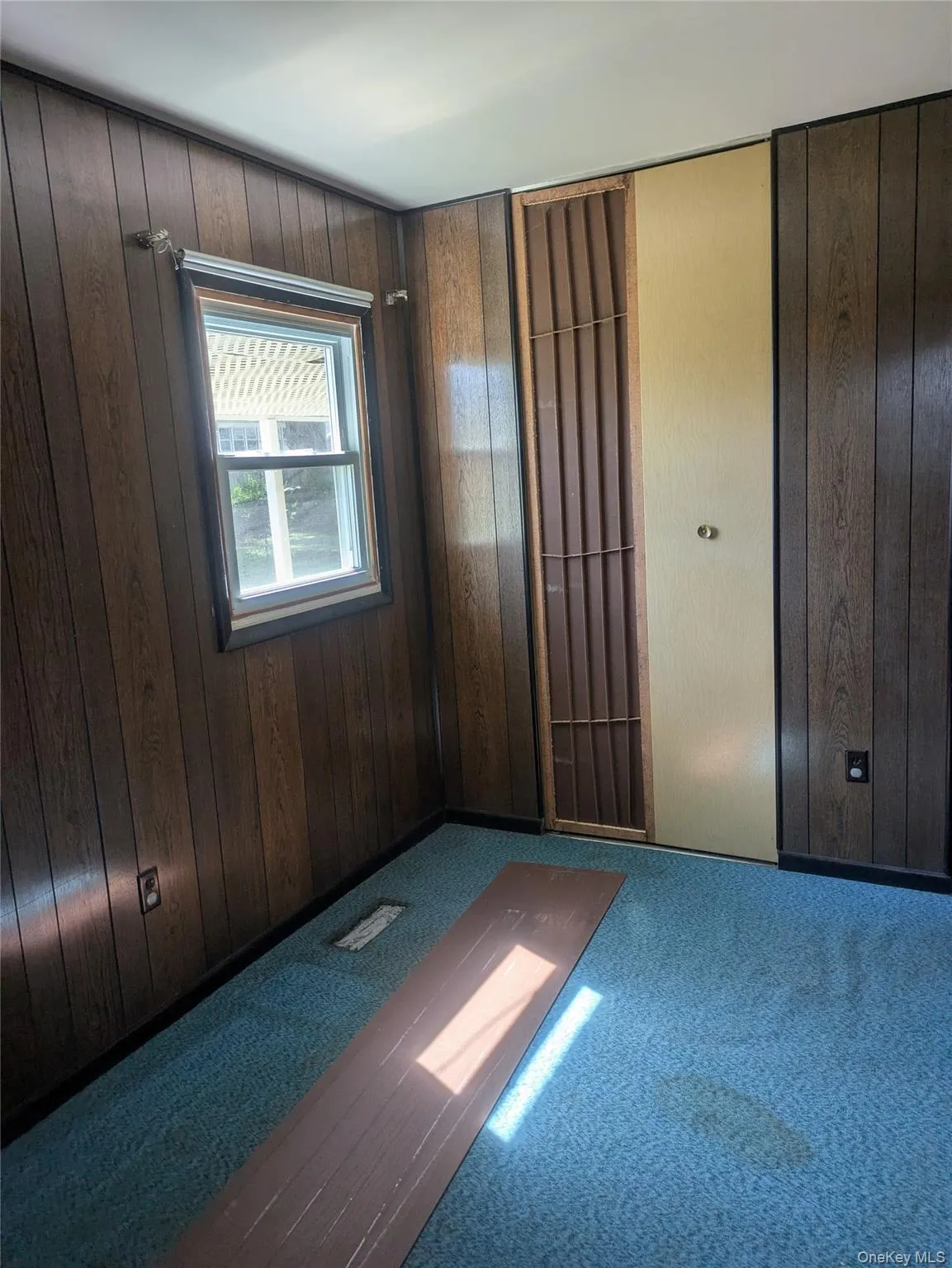 15 Kalina Drive, Saugerties, NY, 3 Bedrooms Bedrooms, 6 Rooms Rooms,1 BathroomBathrooms,Residential,For Rent,Kalina,0,1010147 15 Kalina Drive, Saugerties, NY, 3 Bedrooms Bedrooms, 6 Rooms Rooms,1 BathroomBathrooms,Residential,For Rent,Kalina,0,1010147