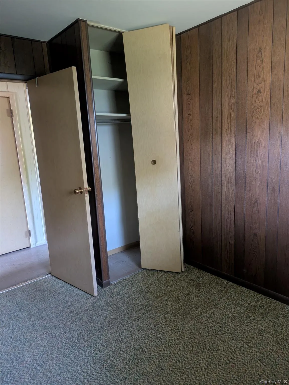 15 Kalina Drive, Saugerties, NY, 3 Bedrooms Bedrooms, 6 Rooms Rooms,1 BathroomBathrooms,Residential,For Rent,Kalina,0,1010147 15 Kalina Drive, Saugerties, NY, 3 Bedrooms Bedrooms, 6 Rooms Rooms,1 BathroomBathrooms,Residential,For Rent,Kalina,0,1010147