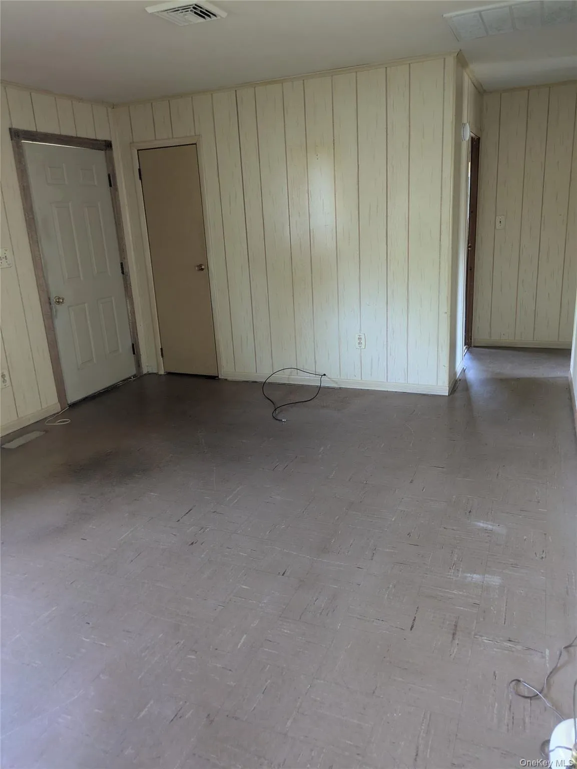 15 Kalina Drive, Saugerties, NY, 3 Bedrooms Bedrooms, 6 Rooms Rooms,1 BathroomBathrooms,Residential,For Rent,Kalina,0,1010147 15 Kalina Drive, Saugerties, NY, 3 Bedrooms Bedrooms, 6 Rooms Rooms,1 BathroomBathrooms,Residential,For Rent,Kalina,0,1010147