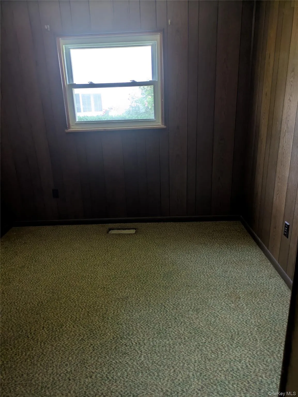 15 Kalina Drive, Saugerties, NY, 3 Bedrooms Bedrooms, 6 Rooms Rooms,1 BathroomBathrooms,Residential,For Rent,Kalina,0,1010147 15 Kalina Drive, Saugerties, NY, 3 Bedrooms Bedrooms, 6 Rooms Rooms,1 BathroomBathrooms,Residential,For Rent,Kalina,0,1010147