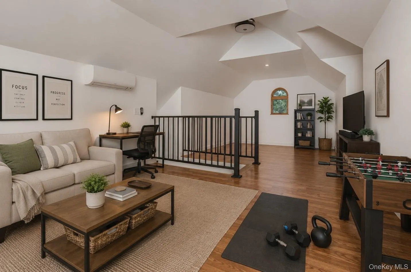 18 Military Lane, Gardiner, NY, 2 Bedrooms Bedrooms, 8 Rooms Rooms,2 BathroomsBathrooms,Residential,For Rent,Military,0,1010151 18 Military Lane, Gardiner, NY, 2 Bedrooms Bedrooms, 8 Rooms Rooms,2 BathroomsBathrooms,Residential,For Rent,Military,0,1010151