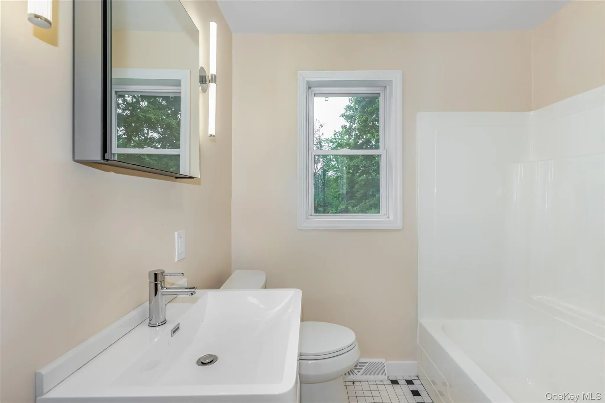 18 Military Lane, Gardiner, NY, 2 Bedrooms Bedrooms, 8 Rooms Rooms,2 BathroomsBathrooms,Residential,For Rent,Military,0,1010151 18 Military Lane, Gardiner, NY, 2 Bedrooms Bedrooms, 8 Rooms Rooms,2 BathroomsBathrooms,Residential,For Rent,Military,0,1010151