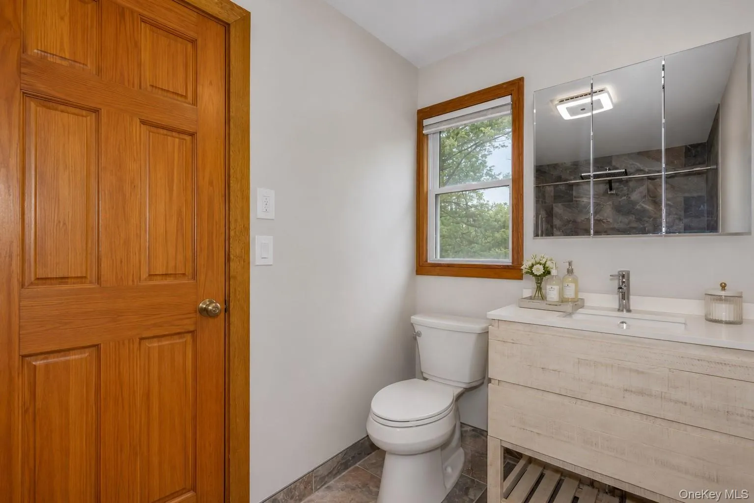 18 Military Lane, Gardiner, NY, 2 Bedrooms Bedrooms, 8 Rooms Rooms,2 BathroomsBathrooms,Residential,For Rent,Military,0,1010151 18 Military Lane, Gardiner, NY, 2 Bedrooms Bedrooms, 8 Rooms Rooms,2 BathroomsBathrooms,Residential,For Rent,Military,0,1010151