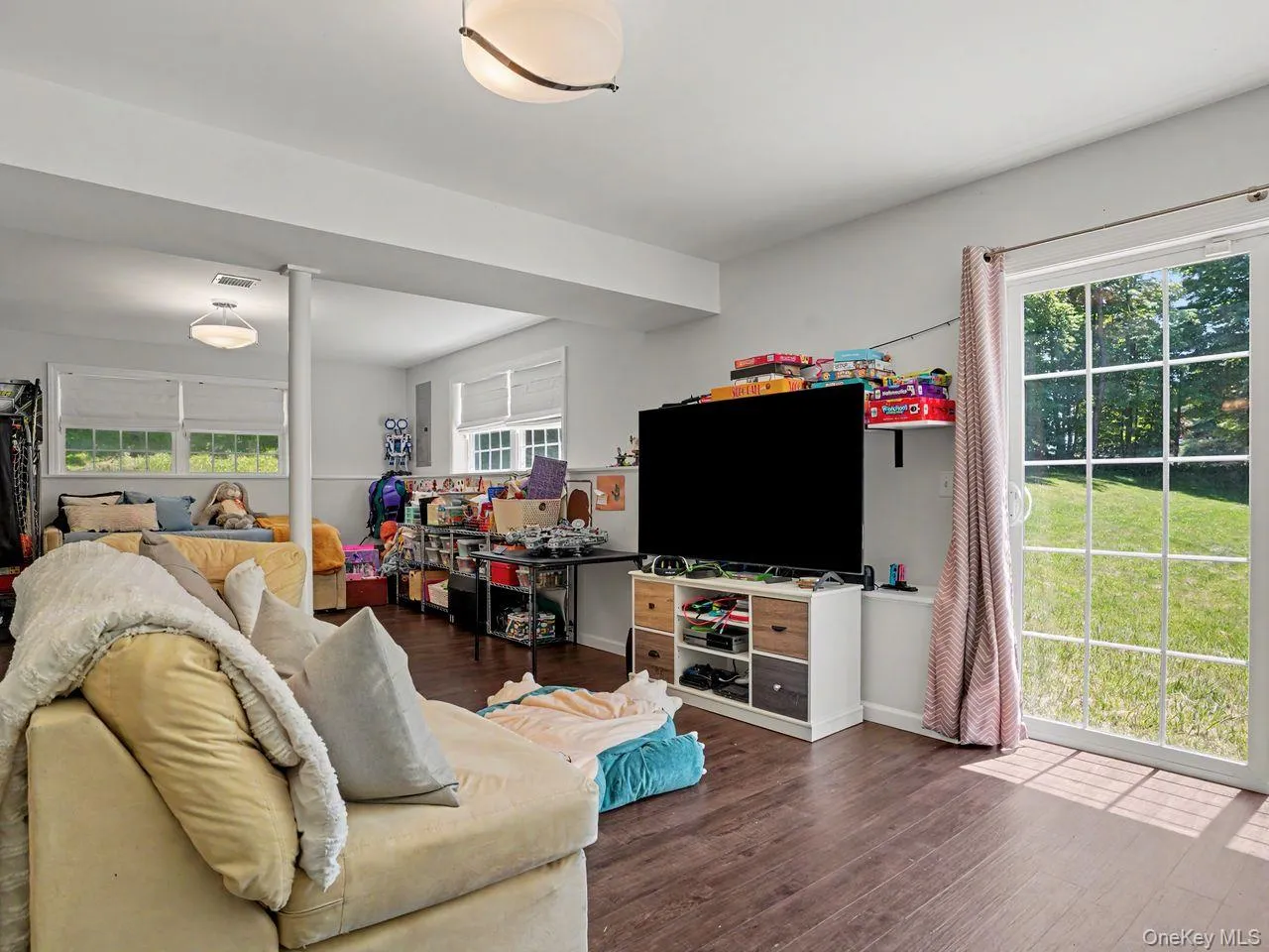 139 Farm To Market Road, Southeast, NY, 3 Bedrooms Bedrooms, 6 Rooms Rooms,3 BathroomsBathrooms,Residential,For Rent,Farm To Market,0,1010152 139 Farm To Market Road, Southeast, NY, 3 Bedrooms Bedrooms, 6 Rooms Rooms,3 BathroomsBathrooms,Residential,For Rent,Farm To Market,0,1010152