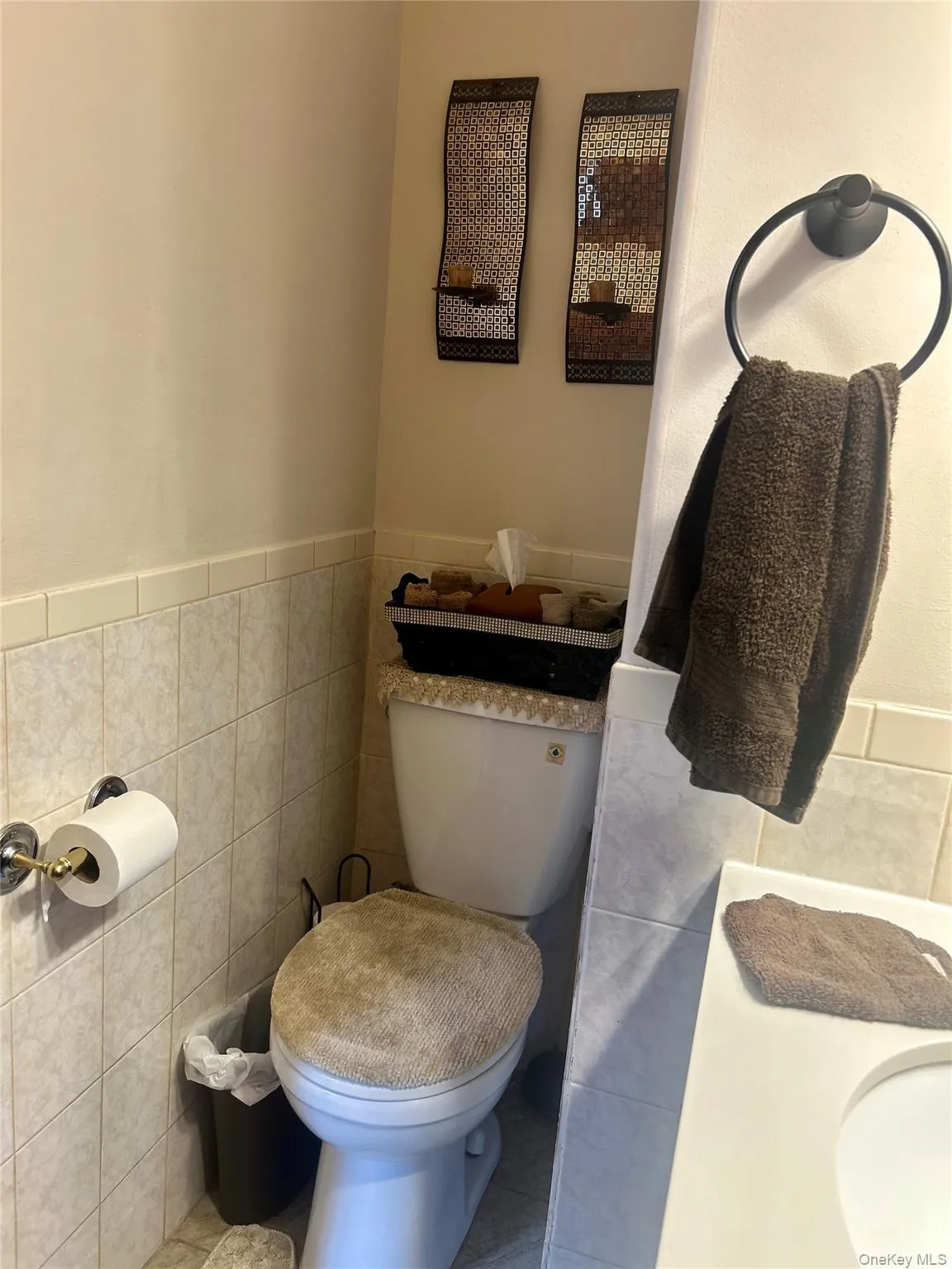 9333 212th Place, New York, NY, 3 Bedrooms Bedrooms, 6 Rooms Rooms,1 BathroomBathrooms,Residential,For Rent,212th,0,1010154 9333 212th Place, New York, NY, 3 Bedrooms Bedrooms, 6 Rooms Rooms,1 BathroomBathrooms,Residential,For Rent,212th,0,1010154
