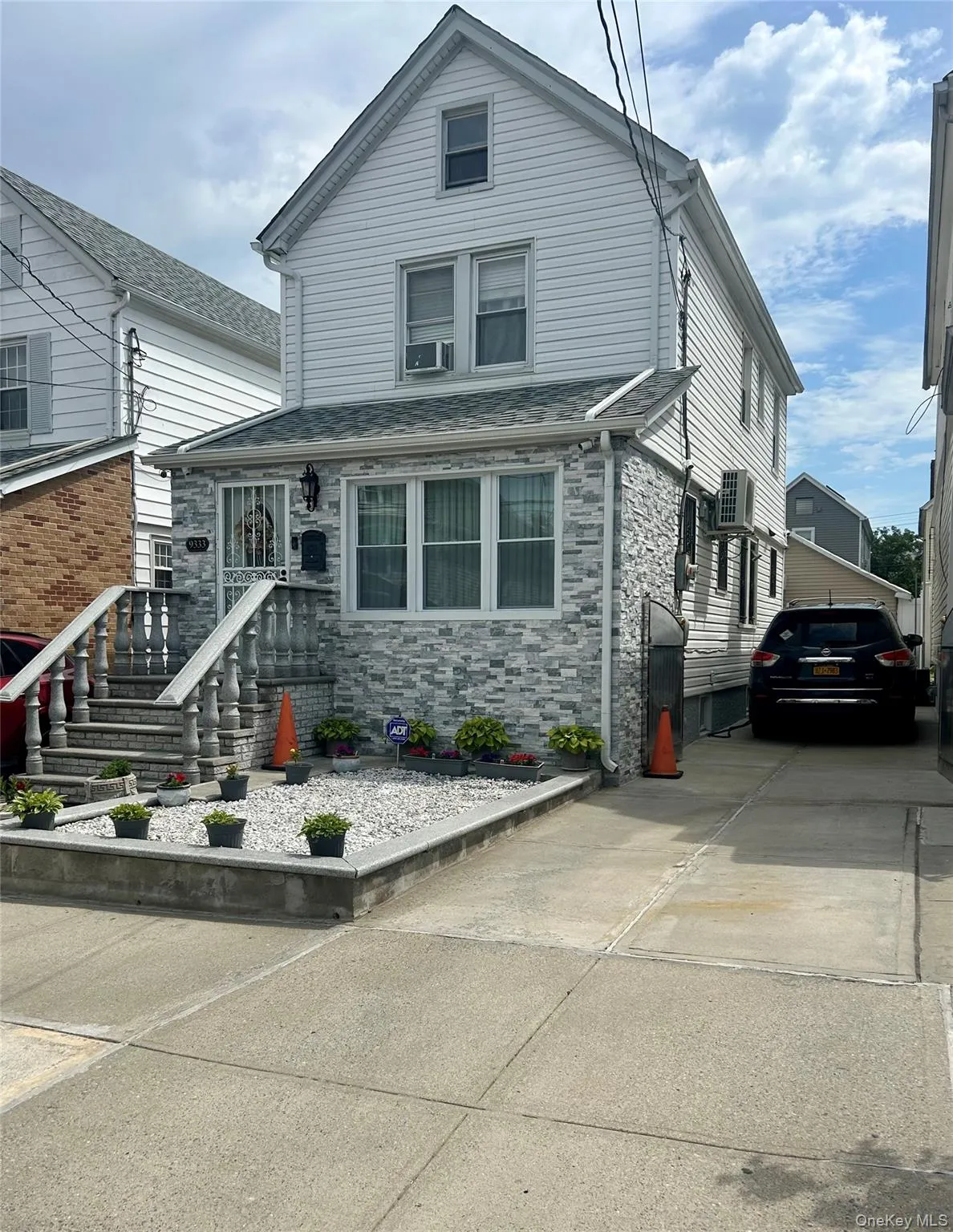 9333 212th Place, New York, NY, 3 Bedrooms Bedrooms, 6 Rooms Rooms,1 BathroomBathrooms,Residential,For Rent,212th,0,1010154 9333 212th Place, New York, NY, 3 Bedrooms Bedrooms, 6 Rooms Rooms,1 BathroomBathrooms,Residential,For Rent,212th,0,1010154