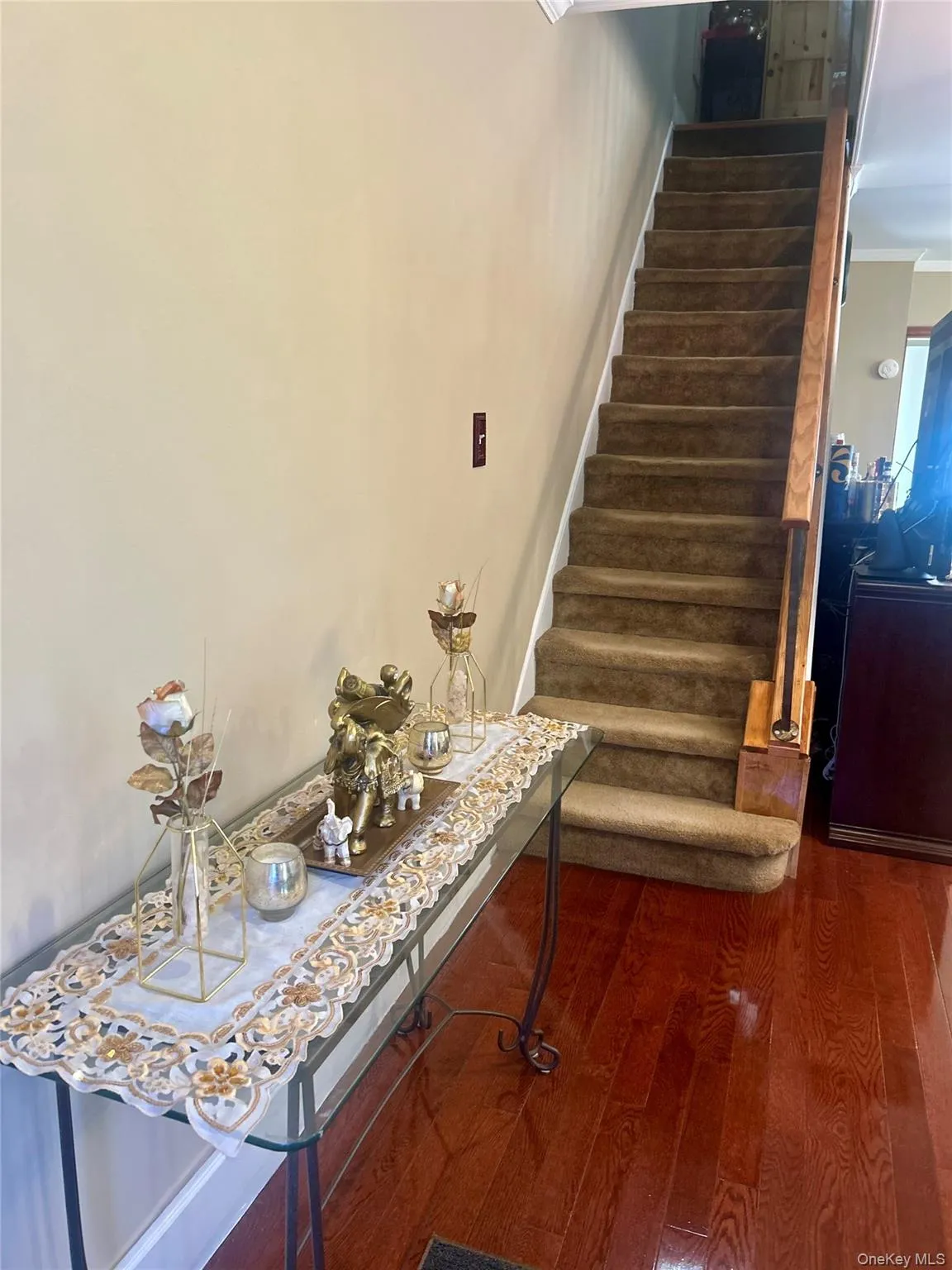 9333 212th Place, New York, NY, 3 Bedrooms Bedrooms, 6 Rooms Rooms,1 BathroomBathrooms,Residential,For Rent,212th,0,1010154 9333 212th Place, New York, NY, 3 Bedrooms Bedrooms, 6 Rooms Rooms,1 BathroomBathrooms,Residential,For Rent,212th,0,1010154