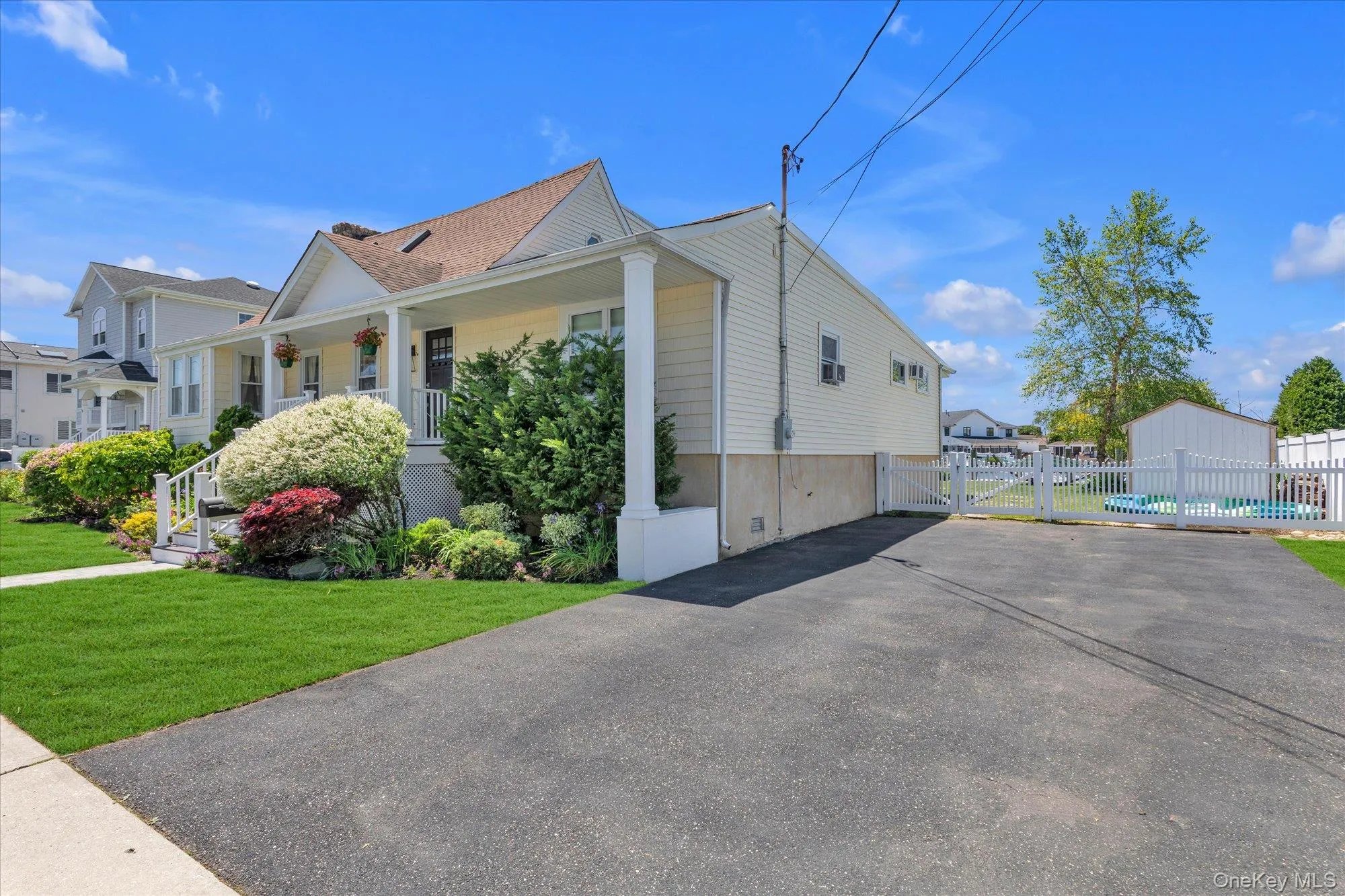 52 Bayview Avenue, Babylon, NY, 4 Bedrooms Bedrooms, 8 Rooms Rooms,3 BathroomsBathrooms,Residential,For Rent,Bayview,0,1010156 52 Bayview Avenue, Babylon, NY, 4 Bedrooms Bedrooms, 8 Rooms Rooms,3 BathroomsBathrooms,Residential,For Rent,Bayview,0,1010156