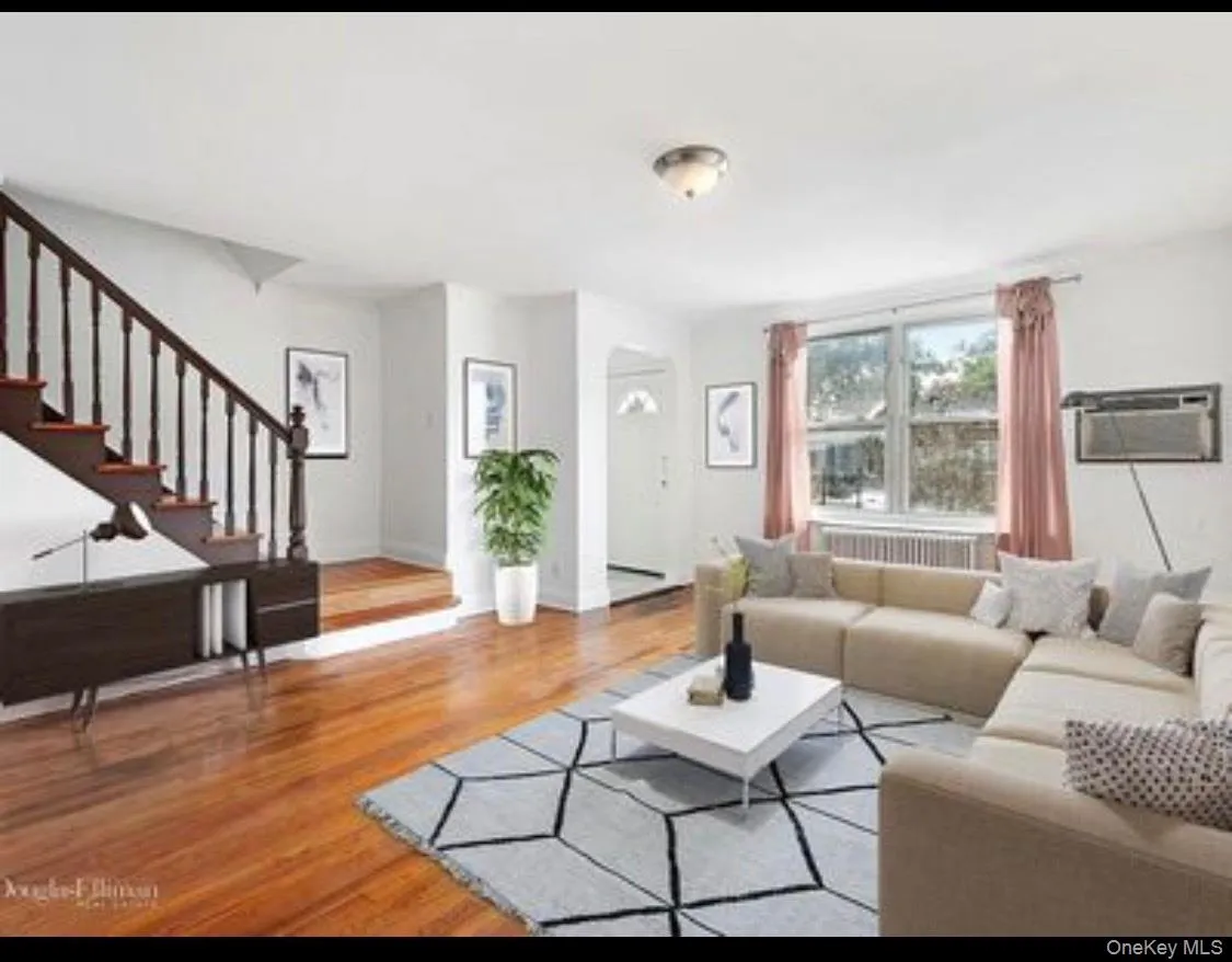 2427 92nd Street, New York, NY, 4 Bedrooms Bedrooms, 9 Rooms Rooms,2 BathroomsBathrooms,Residential,For Rent,92nd,0,1010161 2427 92nd Street, New York, NY, 4 Bedrooms Bedrooms, 9 Rooms Rooms,2 BathroomsBathrooms,Residential,For Rent,92nd,0,1010161