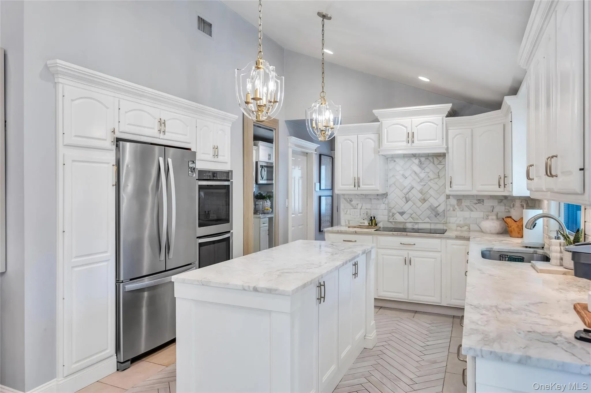 109 Shirley Court, Smithtown, NY, 3 Bedrooms Bedrooms, 10 Rooms Rooms,4 BathroomsBathrooms,Residential,For Rent,Shirley,0,KEY1010163 109 Shirley Court, Smithtown, NY, 3 Bedrooms Bedrooms, 10 Rooms Rooms,4 BathroomsBathrooms,Residential,For Rent,Shirley,0,KEY1010163