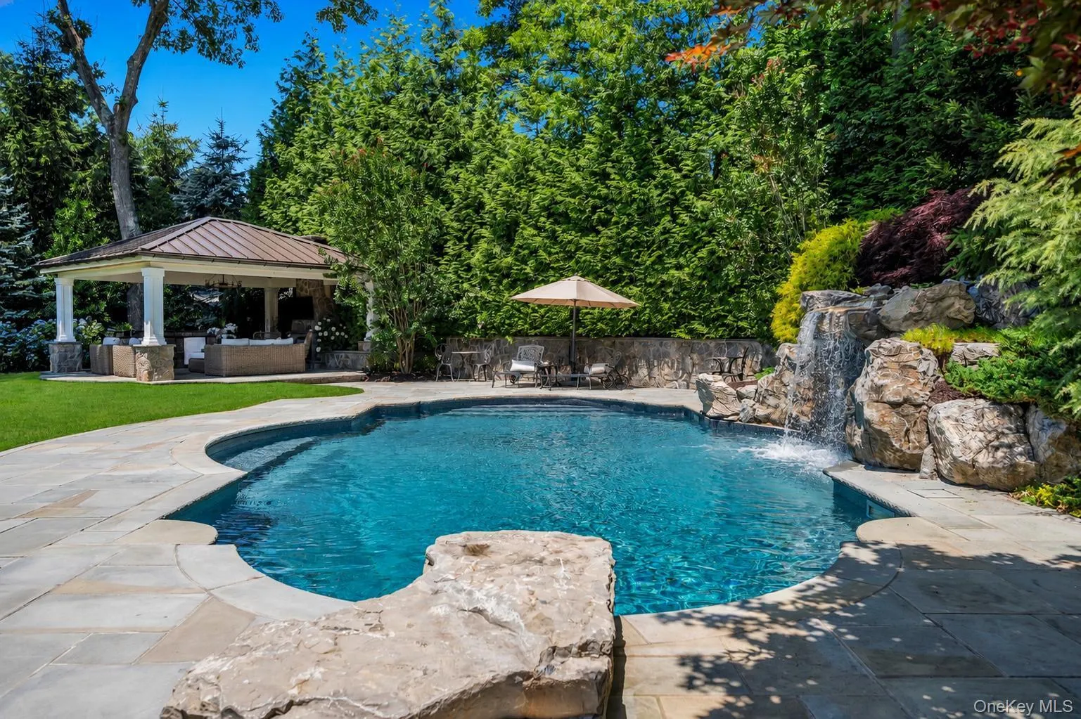 109 Shirley Court, Smithtown, NY, 3 Bedrooms Bedrooms, 10 Rooms Rooms,4 BathroomsBathrooms,Residential,For Rent,Shirley,0,KEY1010163 109 Shirley Court, Smithtown, NY, 3 Bedrooms Bedrooms, 10 Rooms Rooms,4 BathroomsBathrooms,Residential,For Rent,Shirley,0,KEY1010163