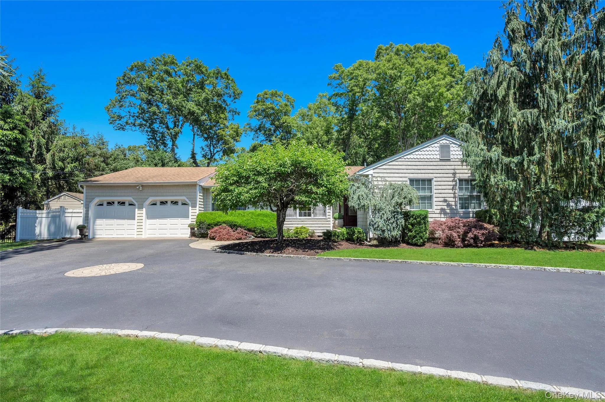 109 Shirley Court, Smithtown, NY, 3 Bedrooms Bedrooms, 10 Rooms Rooms,4 BathroomsBathrooms,Residential,For Rent,Shirley,0,KEY1010163 109 Shirley Court, Smithtown, NY, 3 Bedrooms Bedrooms, 10 Rooms Rooms,4 BathroomsBathrooms,Residential,For Rent,Shirley,0,KEY1010163