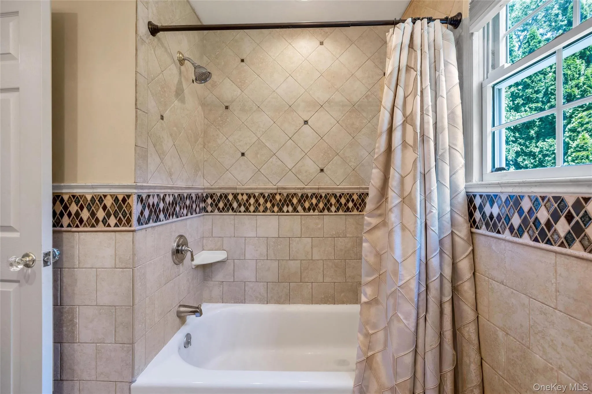 109 Shirley Court, Smithtown, NY, 3 Bedrooms Bedrooms, 10 Rooms Rooms,4 BathroomsBathrooms,Residential,For Rent,Shirley,0,KEY1010163 109 Shirley Court, Smithtown, NY, 3 Bedrooms Bedrooms, 10 Rooms Rooms,4 BathroomsBathrooms,Residential,For Rent,Shirley,0,KEY1010163