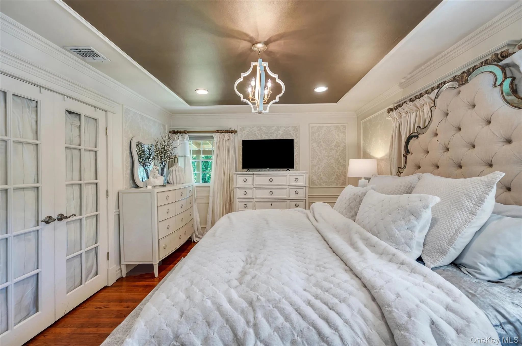 109 Shirley Court, Smithtown, NY, 3 Bedrooms Bedrooms, 10 Rooms Rooms,4 BathroomsBathrooms,Residential,For Rent,Shirley,0,KEY1010163 109 Shirley Court, Smithtown, NY, 3 Bedrooms Bedrooms, 10 Rooms Rooms,4 BathroomsBathrooms,Residential,For Rent,Shirley,0,KEY1010163