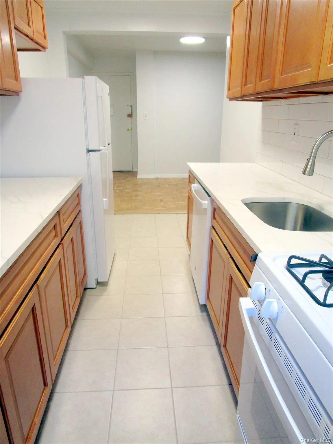 4315 Webster Avenue, New York, NY, 1 Bedroom Bedrooms, 3 Rooms Rooms,1 BathroomBathrooms,Residential,For Rent,Webster,0,1010166 4315 Webster Avenue, New York, NY, 1 Bedroom Bedrooms, 3 Rooms Rooms,1 BathroomBathrooms,Residential,For Rent,Webster,0,1010166