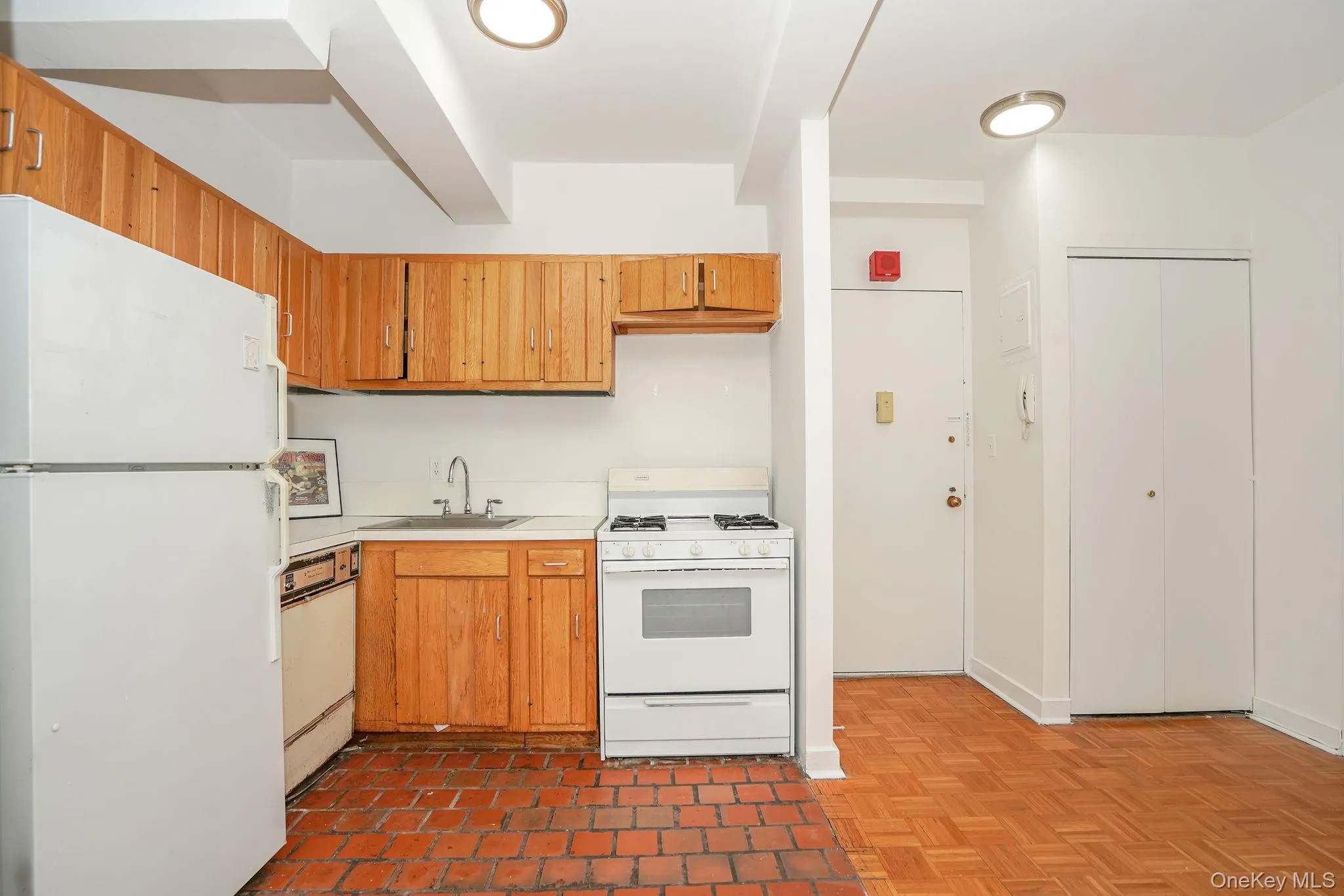 2166 Broadway, New York, NY, 1 Bedroom Bedrooms, 4 Rooms Rooms,1 BathroomBathrooms,Residential,For Rent,Broadway,0,1010168 2166 Broadway, New York, NY, 1 Bedroom Bedrooms, 4 Rooms Rooms,1 BathroomBathrooms,Residential,For Rent,Broadway,0,1010168