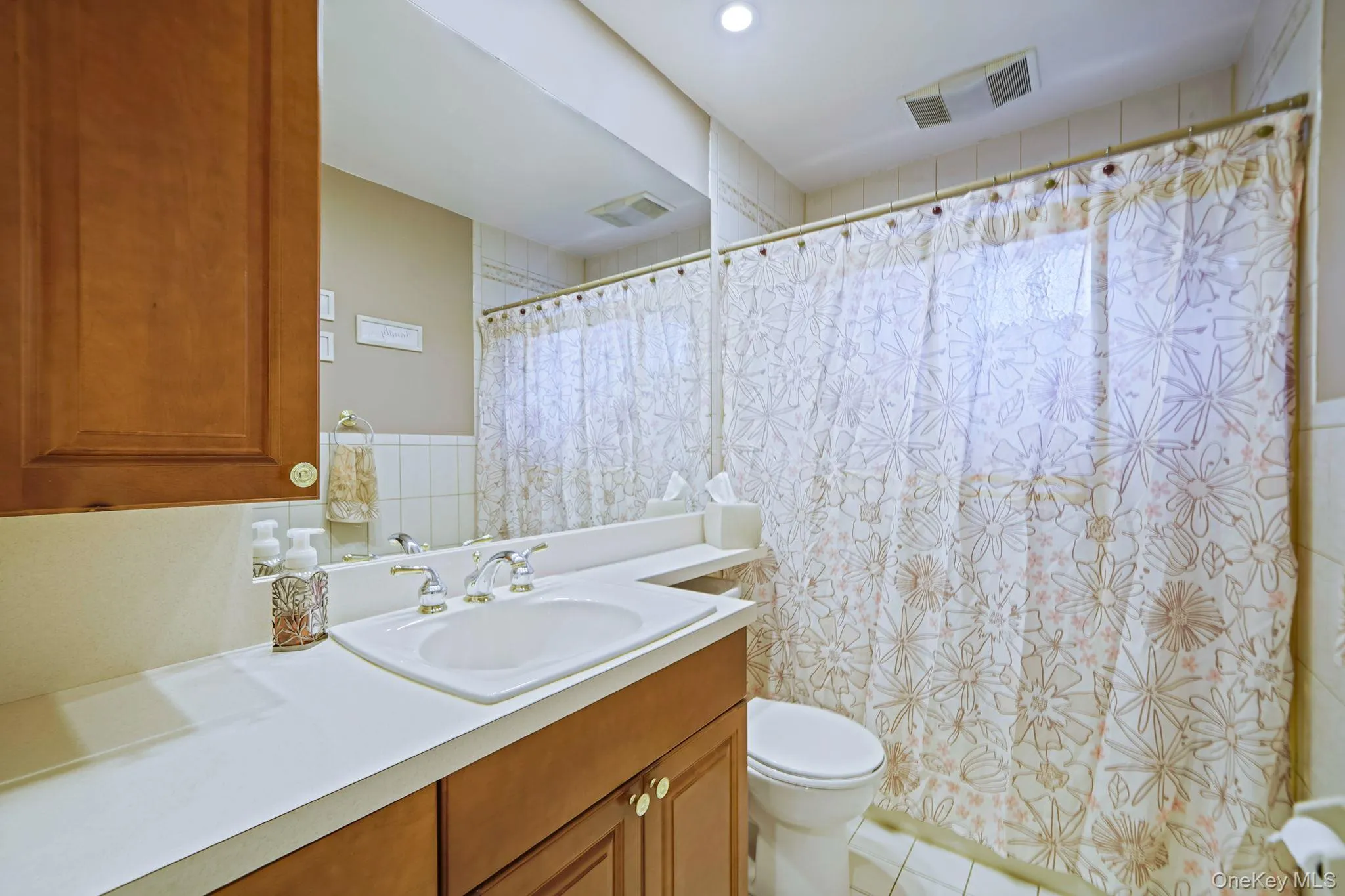 7 Elmwood Road, Babylon, NY, 5 Bedrooms Bedrooms, 10 Rooms Rooms,2 BathroomsBathrooms,Residential,For Rent,Elmwood,0,1010169 7 Elmwood Road, Babylon, NY, 5 Bedrooms Bedrooms, 10 Rooms Rooms,2 BathroomsBathrooms,Residential,For Rent,Elmwood,0,1010169