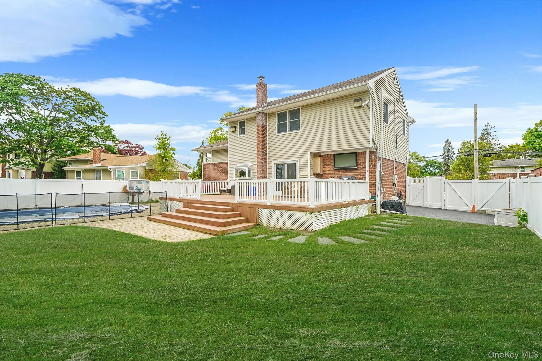 7 Elmwood Road, Babylon, NY, 5 Bedrooms Bedrooms, 10 Rooms Rooms,2 BathroomsBathrooms,Residential,For Rent,Elmwood,0,1010169 7 Elmwood Road, Babylon, NY, 5 Bedrooms Bedrooms, 10 Rooms Rooms,2 BathroomsBathrooms,Residential,For Rent,Elmwood,0,1010169