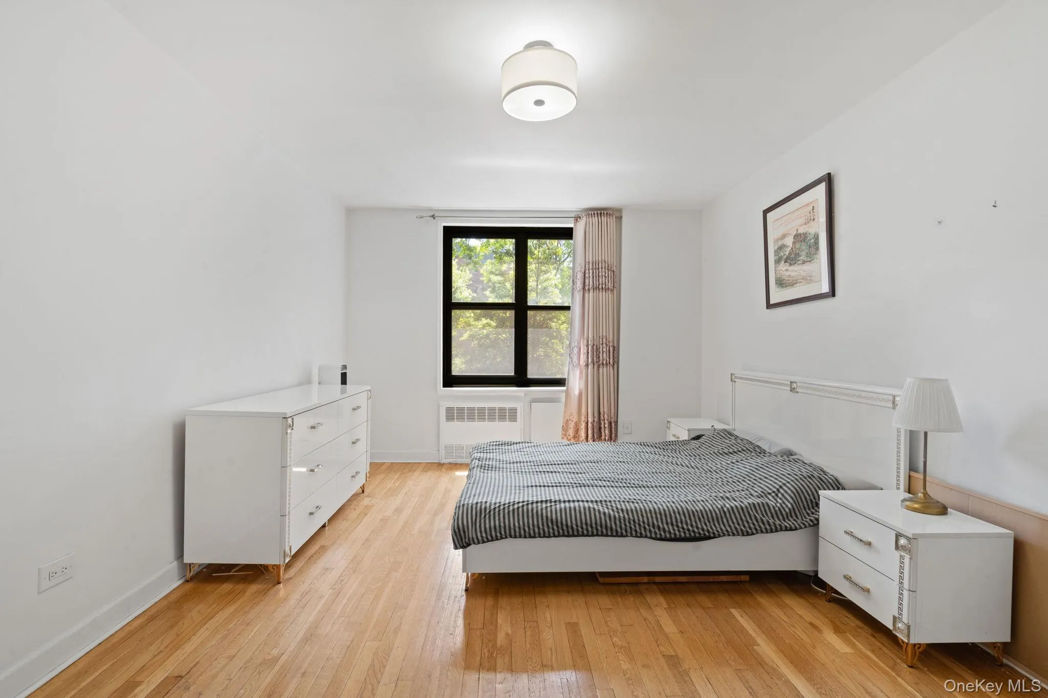 139-15 83rd Avenue, New York, NY, 2 Bedrooms Bedrooms, 4 Rooms Rooms,1 BathroomBathrooms,Residential,For Rent,83rd,0,1010170 139-15 83rd Avenue, New York, NY, 2 Bedrooms Bedrooms, 4 Rooms Rooms,1 BathroomBathrooms,Residential,For Rent,83rd,0,1010170
