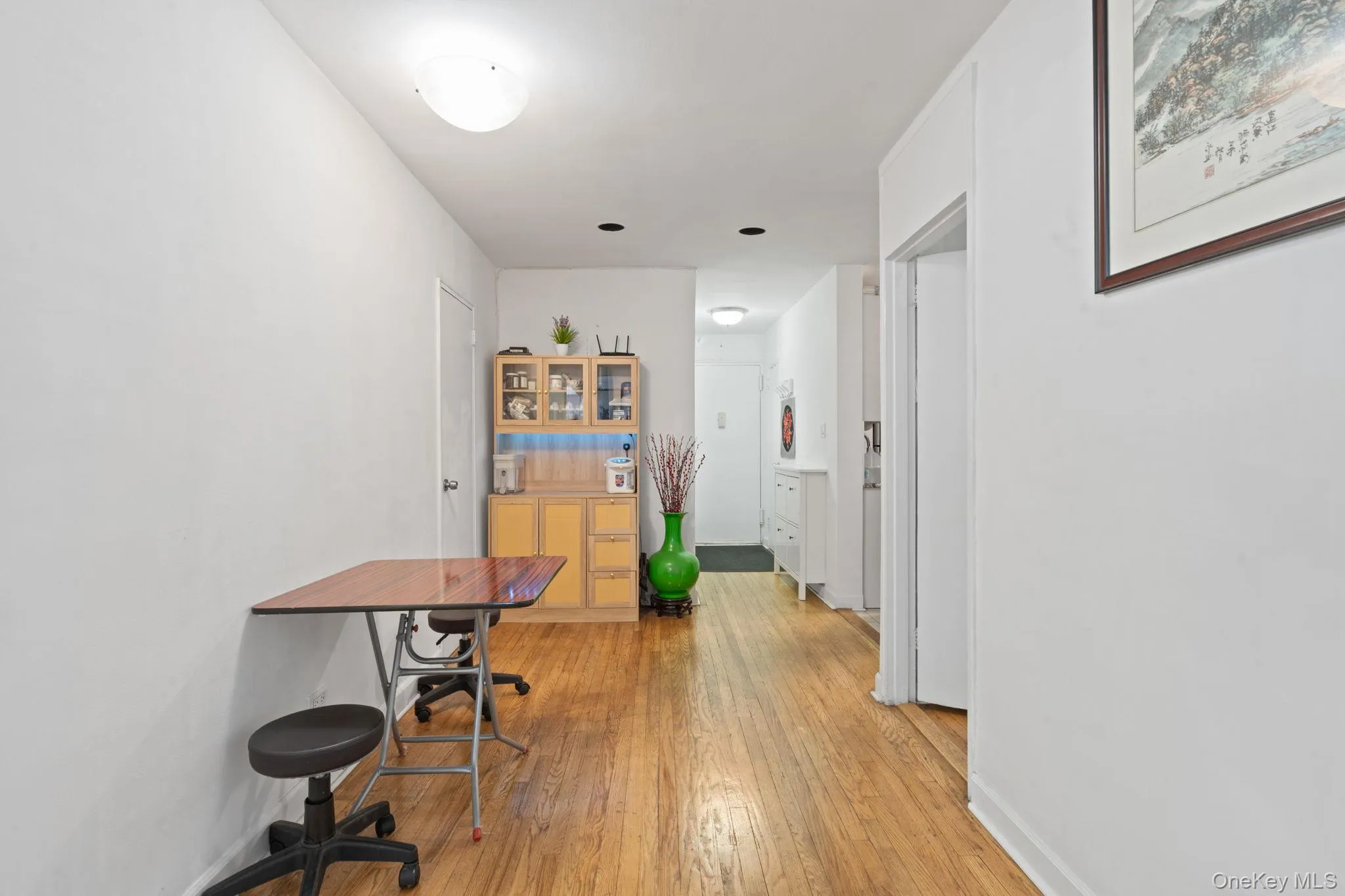 139-15 83rd Avenue, New York, NY, 2 Bedrooms Bedrooms, 4 Rooms Rooms,1 BathroomBathrooms,Residential,For Rent,83rd,0,1010170 139-15 83rd Avenue, New York, NY, 2 Bedrooms Bedrooms, 4 Rooms Rooms,1 BathroomBathrooms,Residential,For Rent,83rd,0,1010170