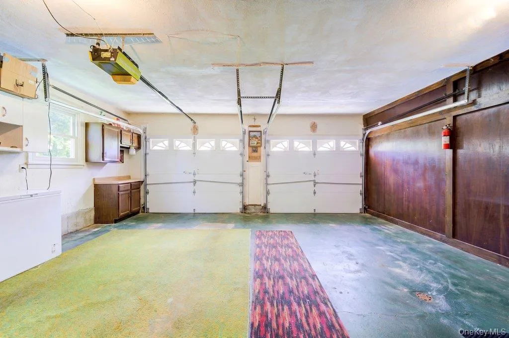 253 Rockland Road, Rockland, NY, 3 Bedrooms Bedrooms, 6 Rooms Rooms,2 BathroomsBathrooms,Residential,For Rent,Rockland,0,1010176 253 Rockland Road, Rockland, NY, 3 Bedrooms Bedrooms, 6 Rooms Rooms,2 BathroomsBathrooms,Residential,For Rent,Rockland,0,1010176